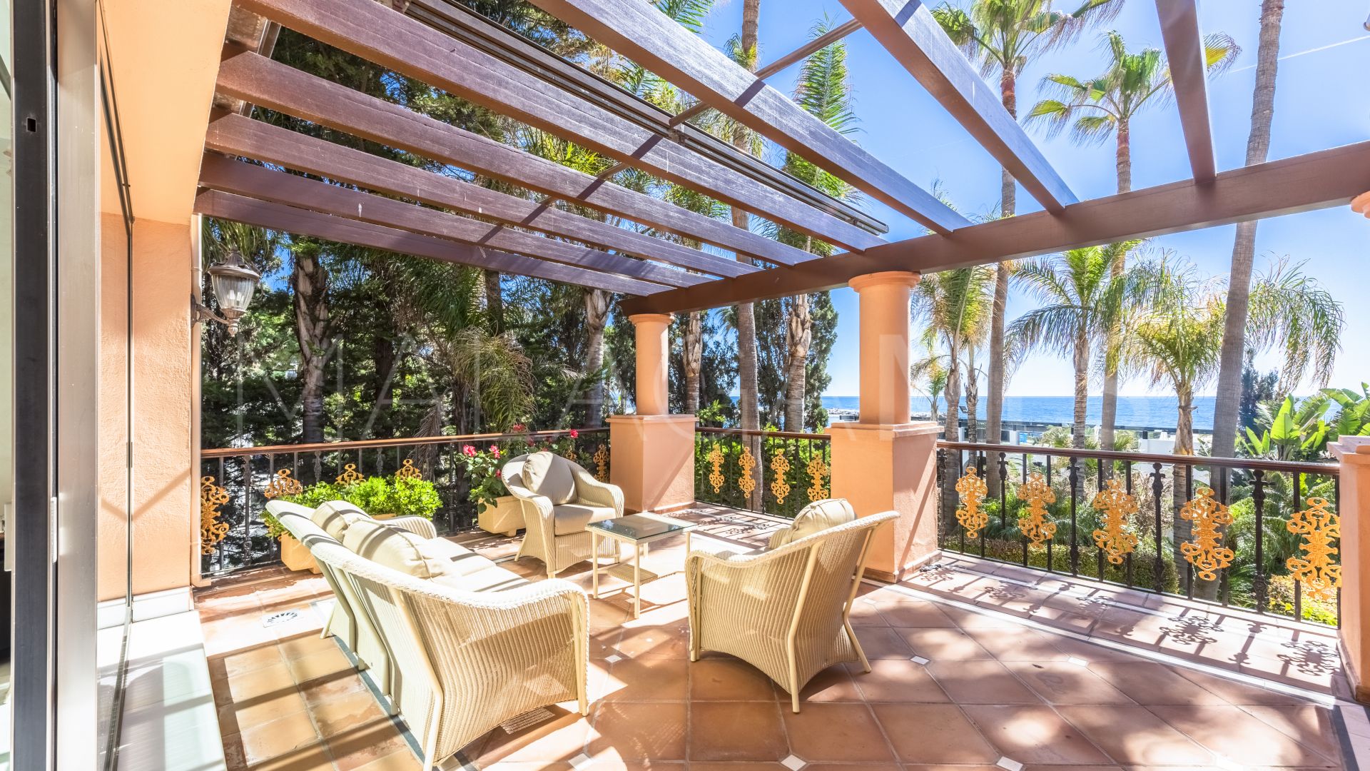 Lägenhet for sale in Marbella - Puerto Banus