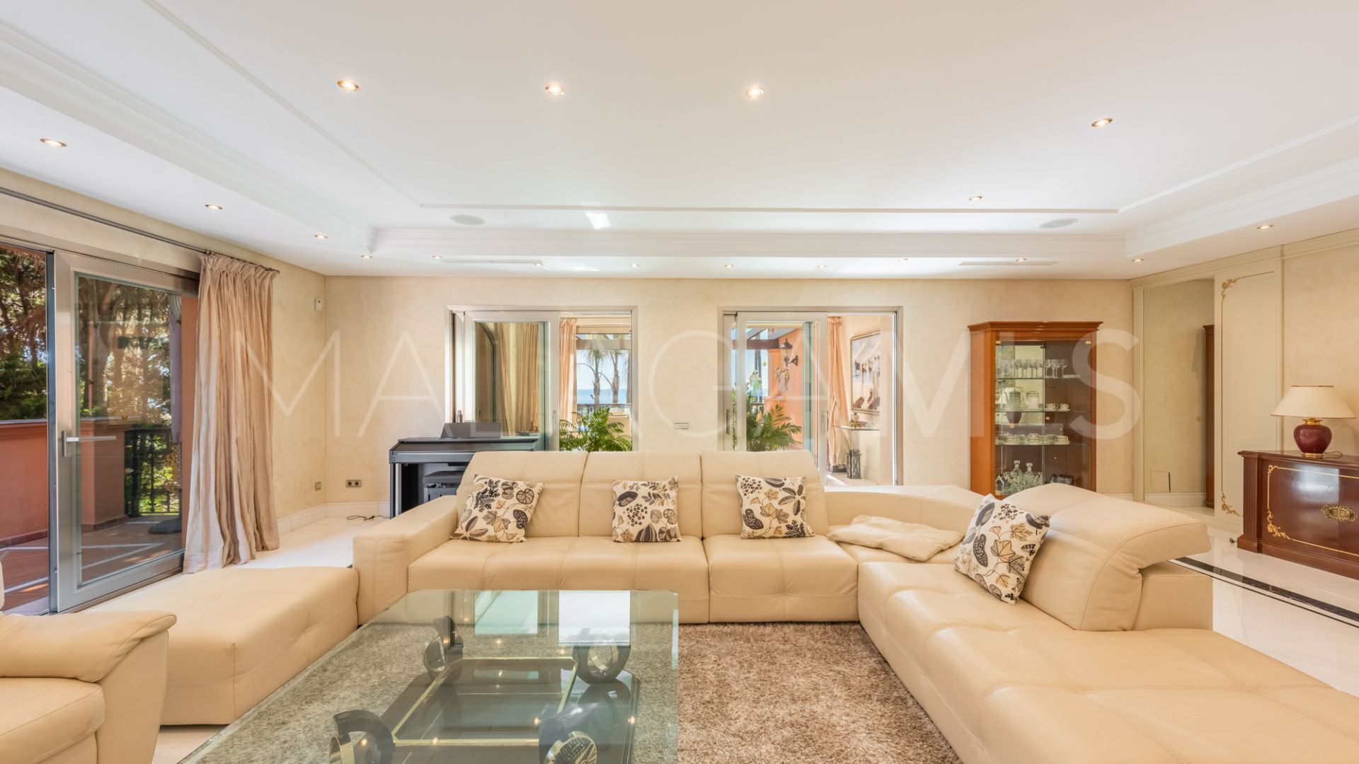 Lägenhet for sale in Marbella - Puerto Banus