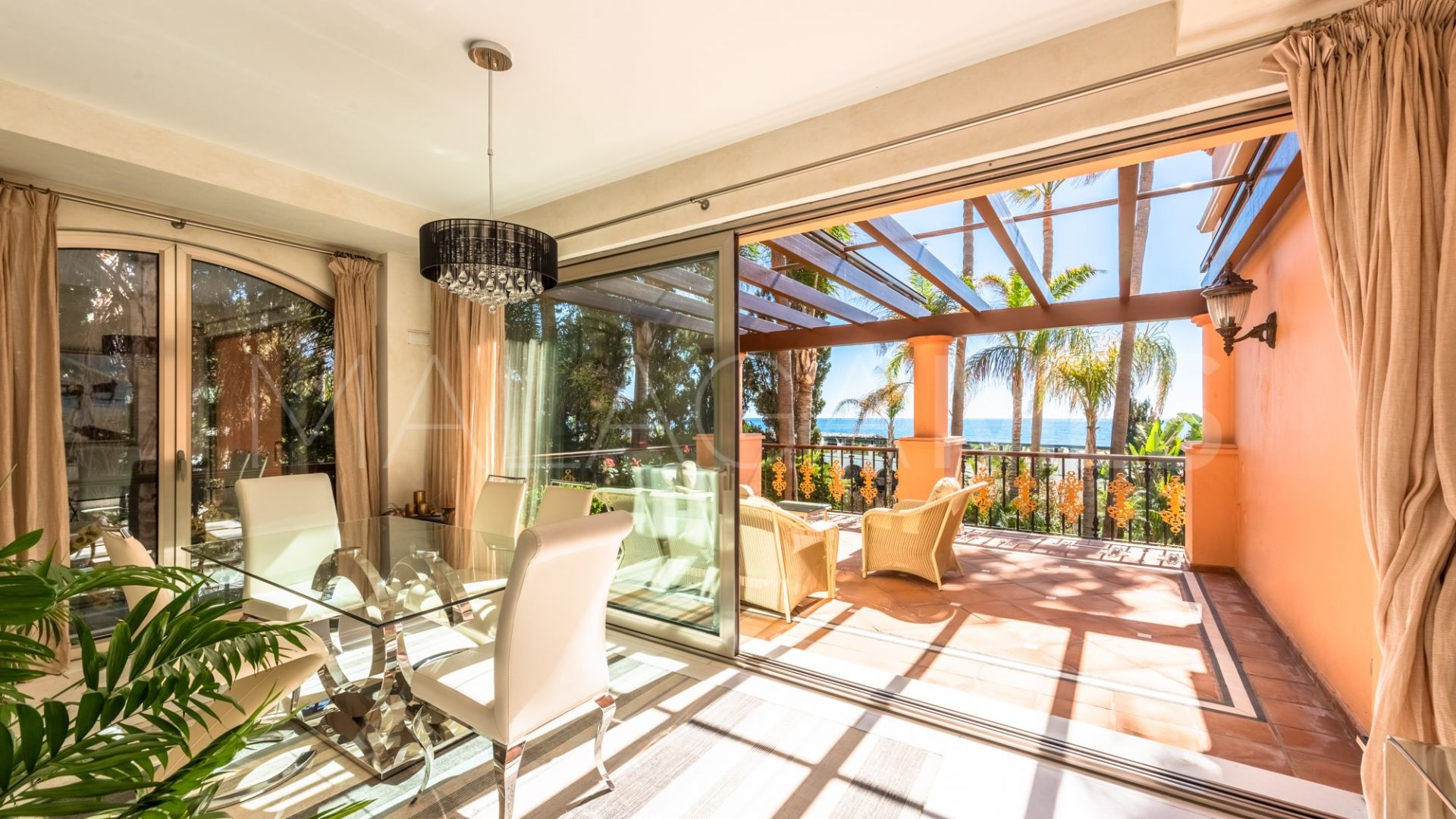 Lägenhet for sale in Marbella - Puerto Banus