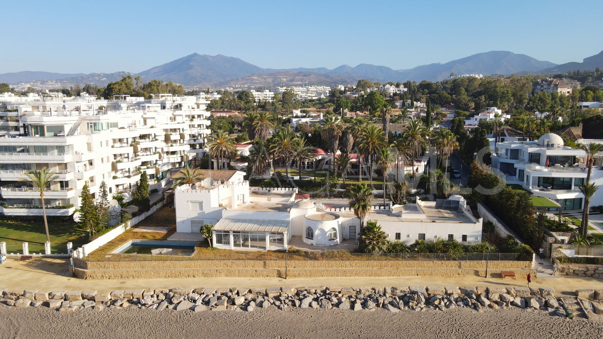 Terrain for sale in Marbella Golden Mile