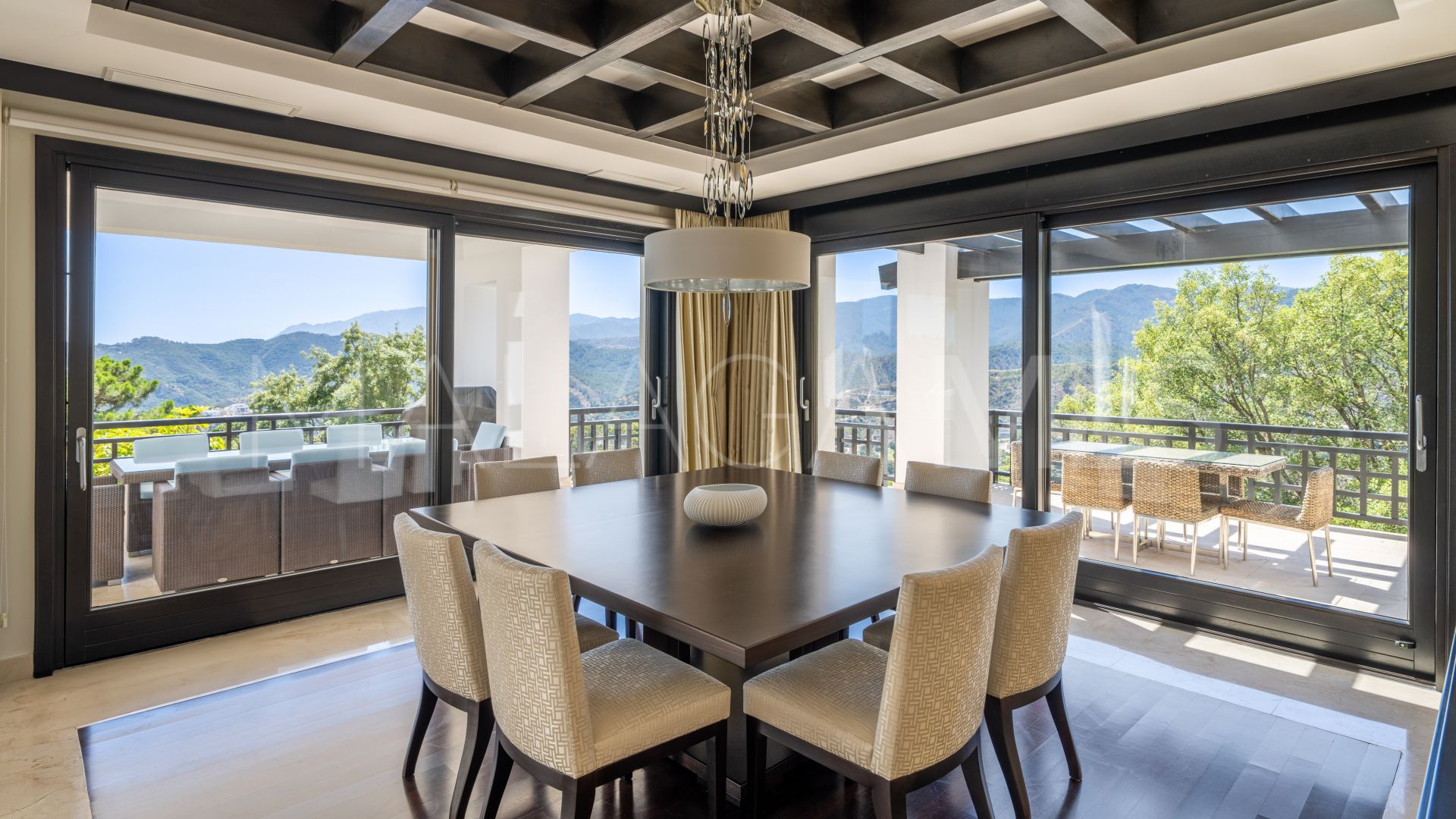 Villa for sale in La Zagaleta