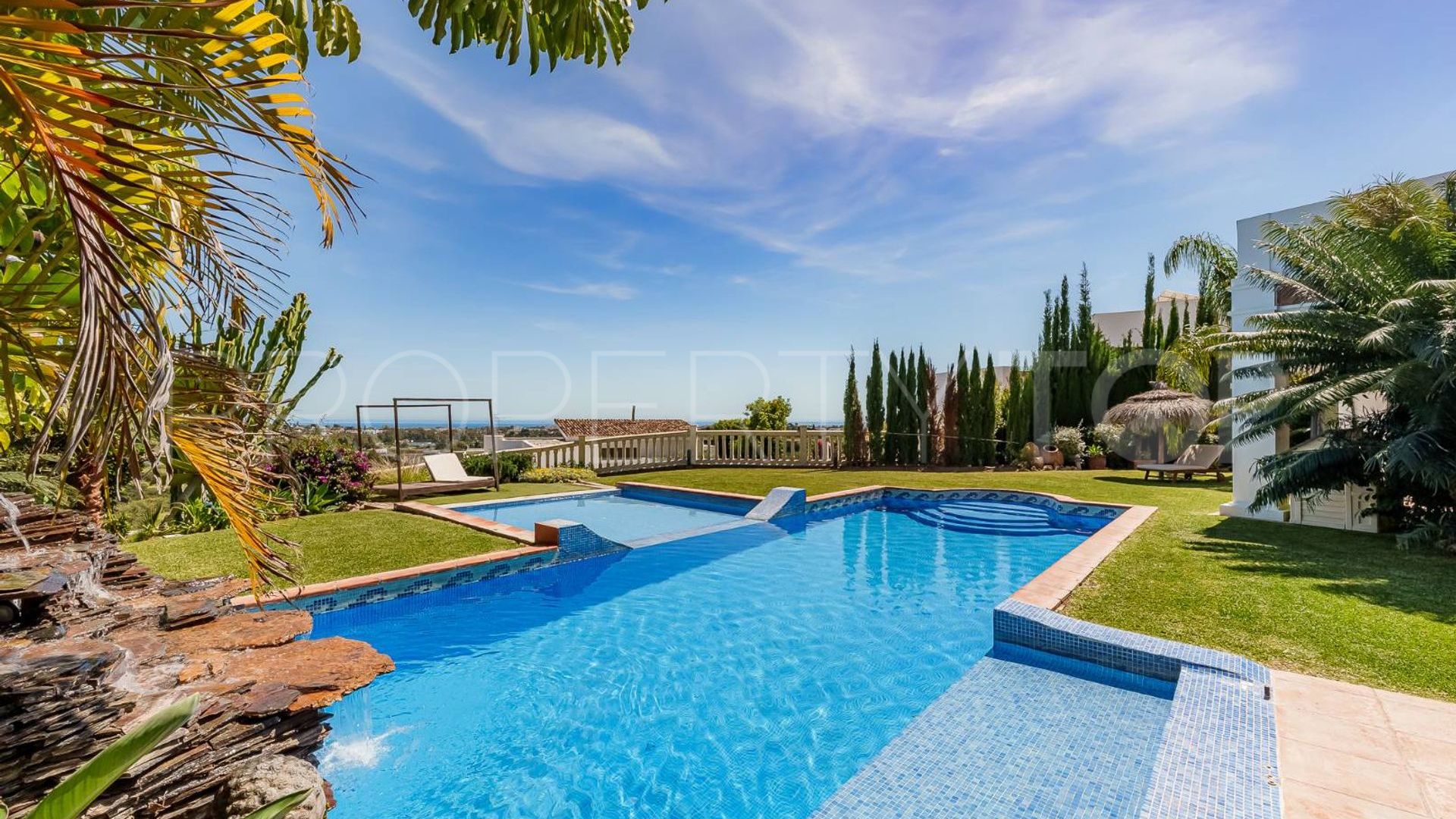 Puerto del Almendro 5 bedrooms villa for sale