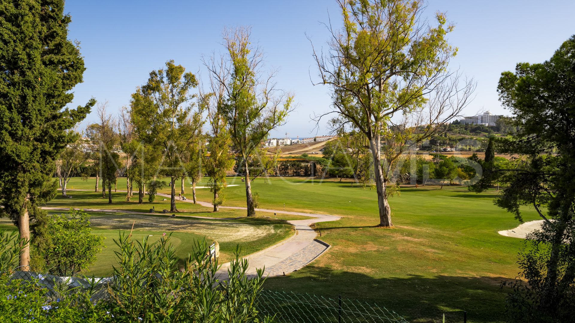 Buy villa de 5 bedrooms in Atalaya Fairways