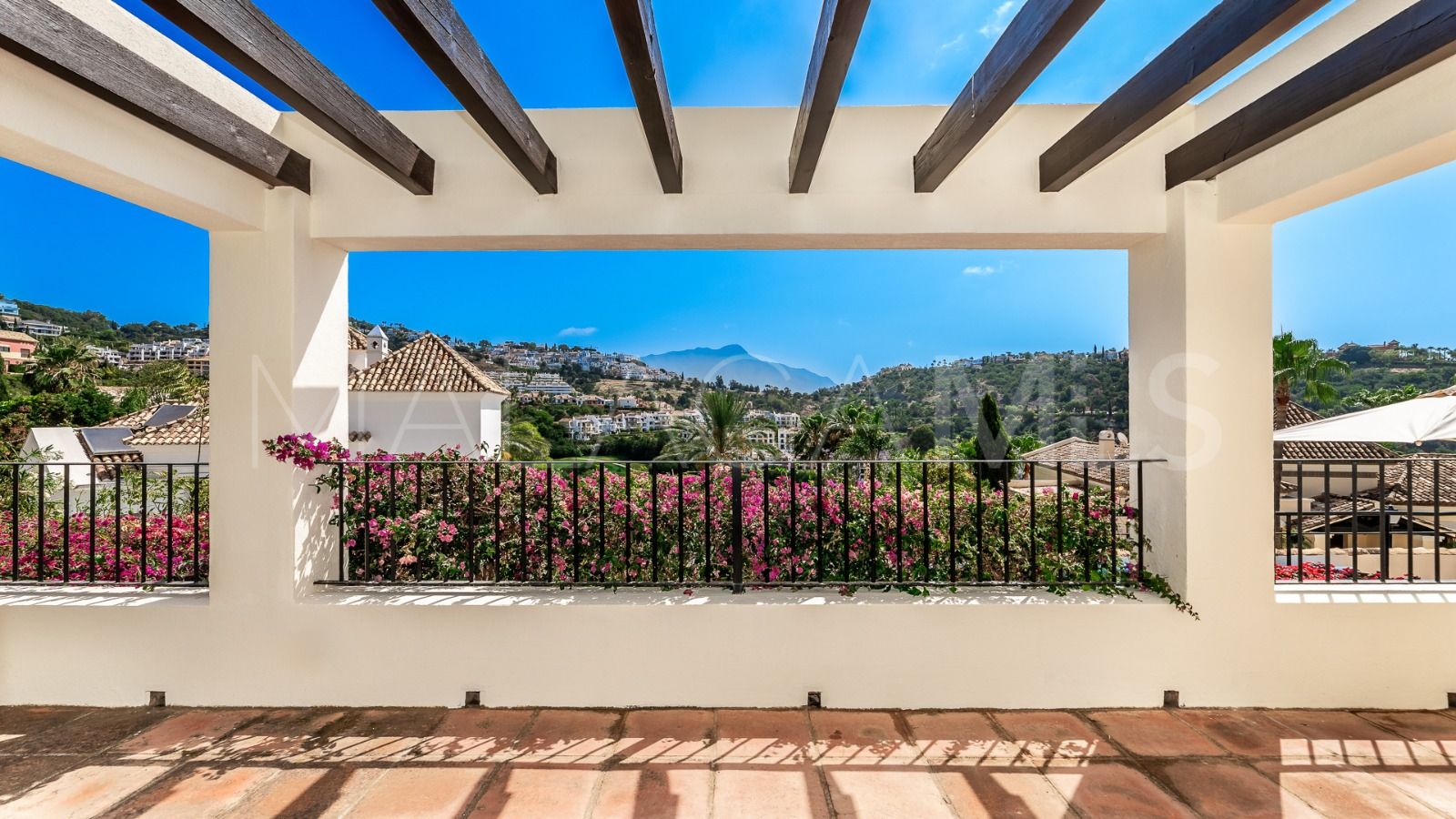 Villa for sale in Los Arqueros