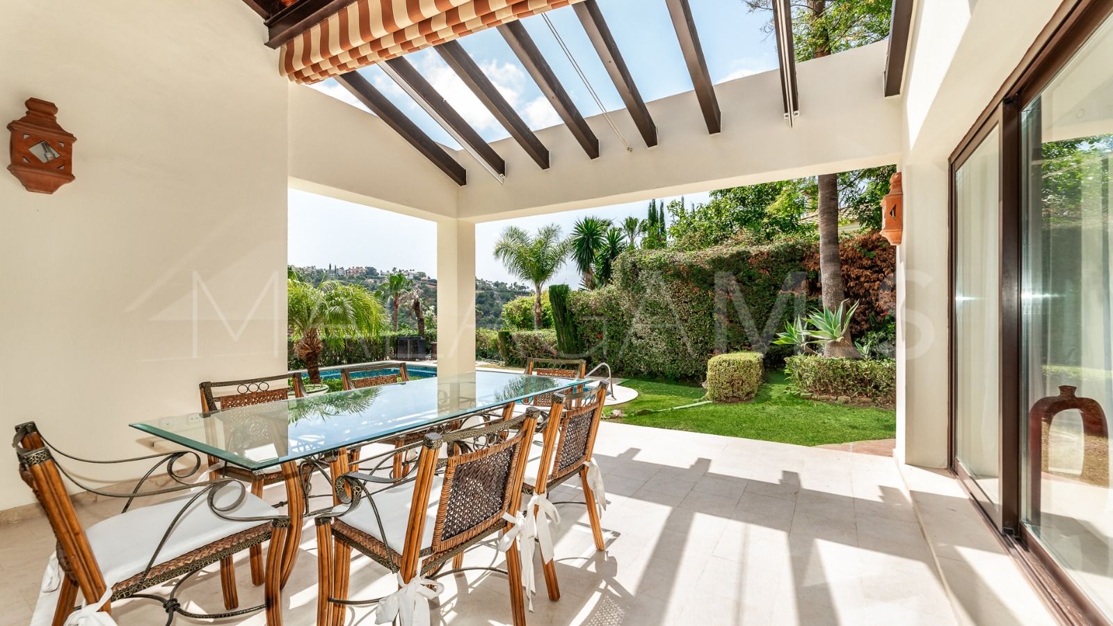 Villa for sale in Los Arqueros