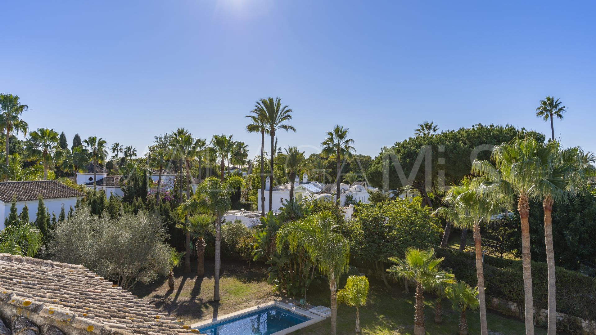 Se vende villa in Guadalmina Baja with 3 bedrooms