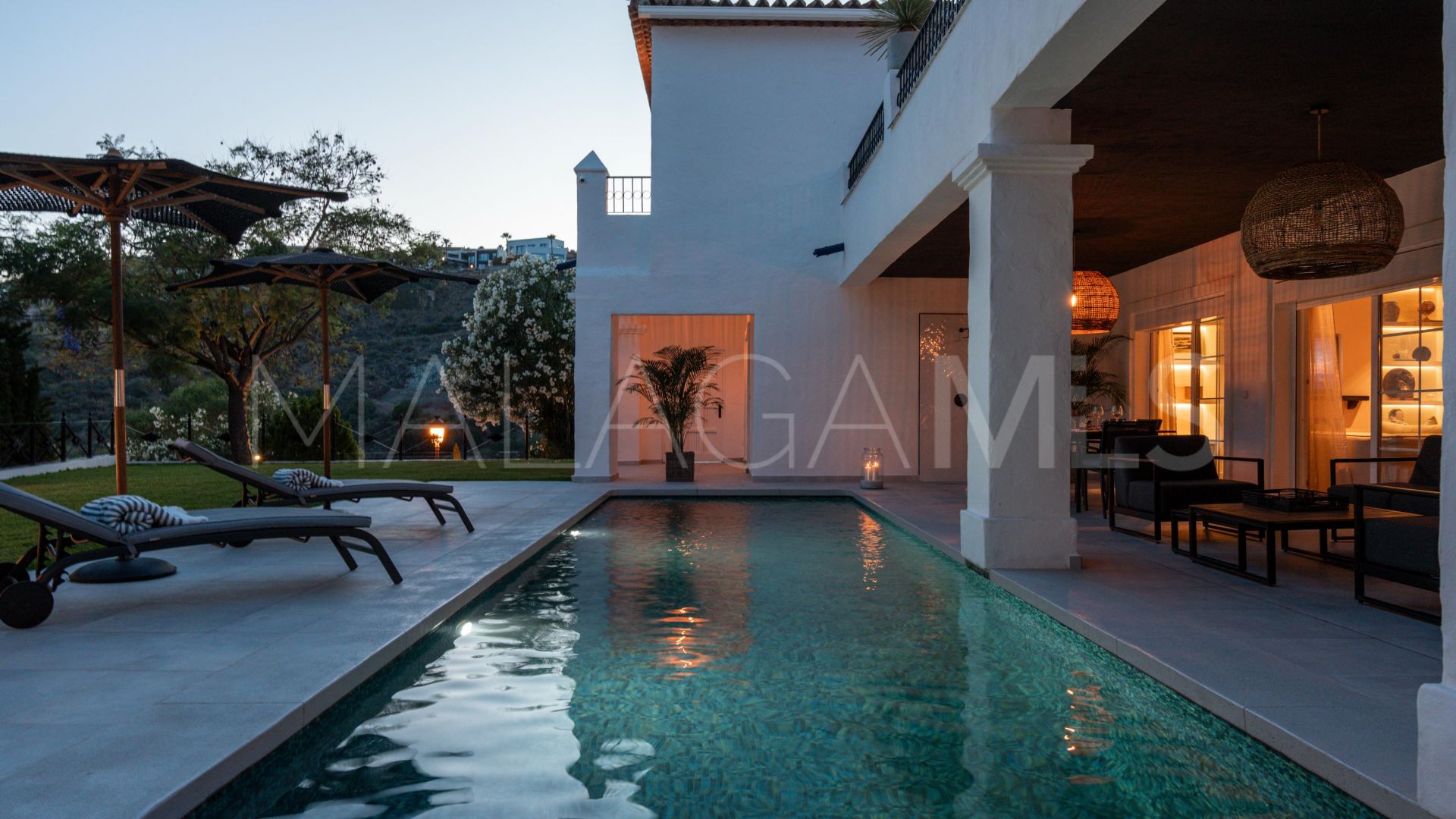 Villa for sale in Altos del Paraiso