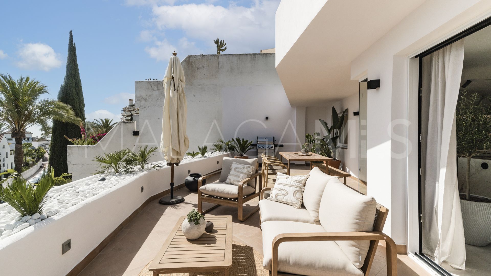 Jardines de Andalucia 3 bedrooms apartment for sale