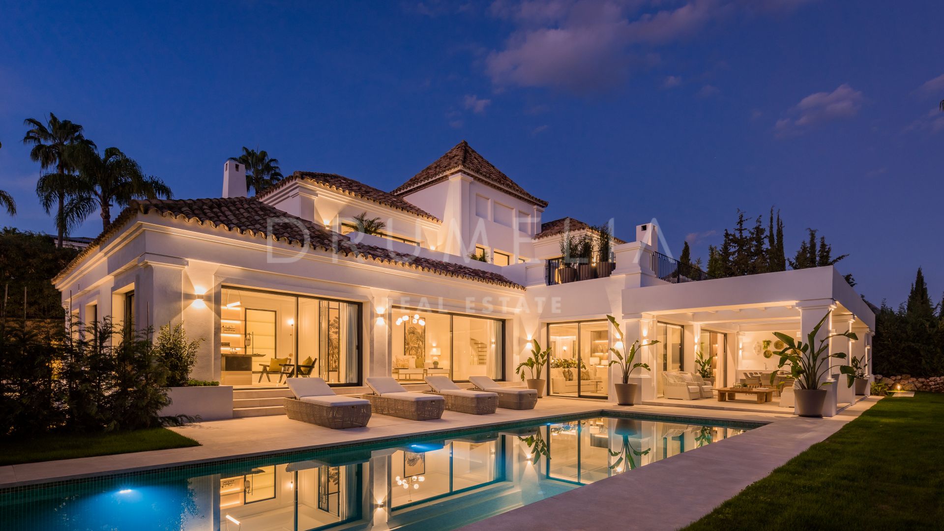New Modern lassic Style Elegant Luxury Mediterranean Villa In Nueva 