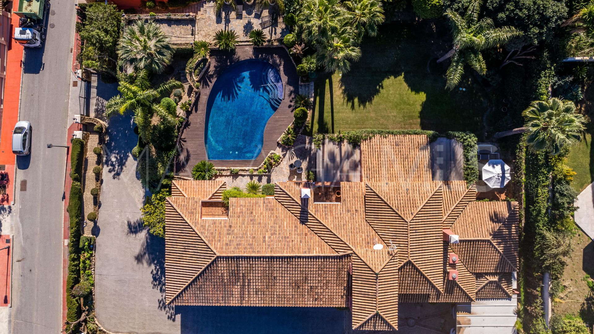 For sale Haza del Conde villa with 6 bedrooms