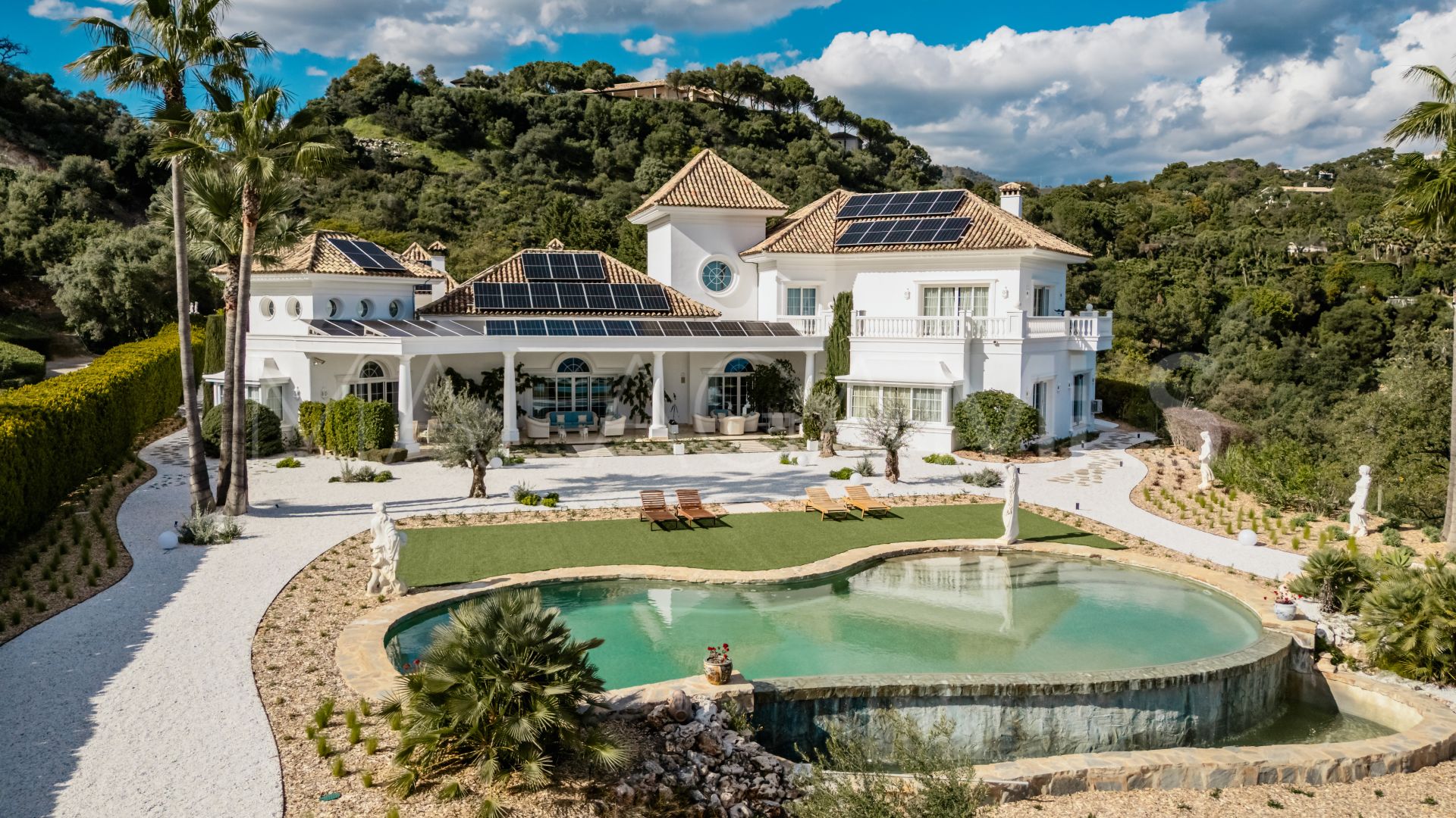 Villa for sale in La Zagaleta