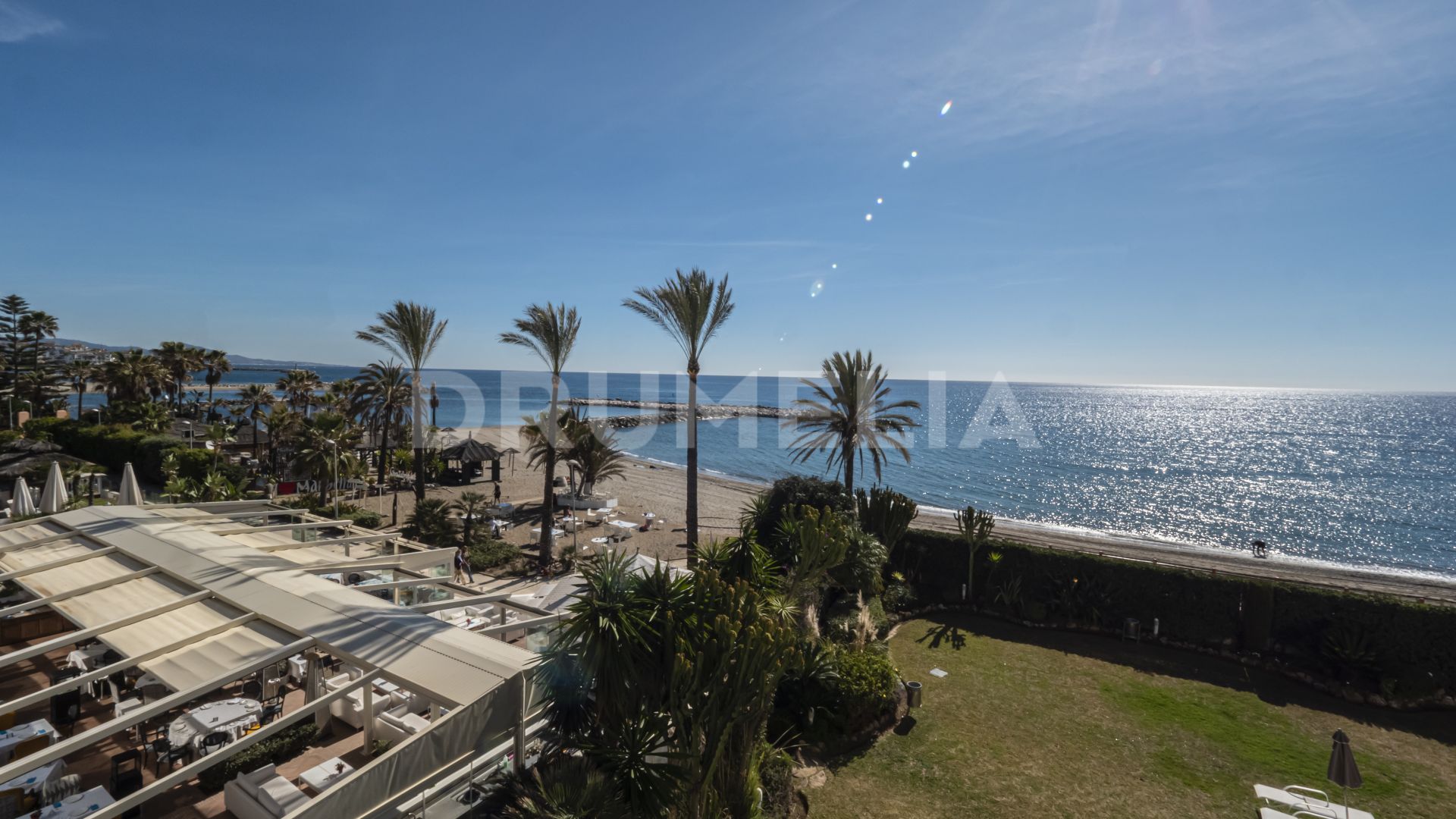 Luxueus appartement aan het strand met uitzicht op zee, Herradura, Puerto Banus, Marbella