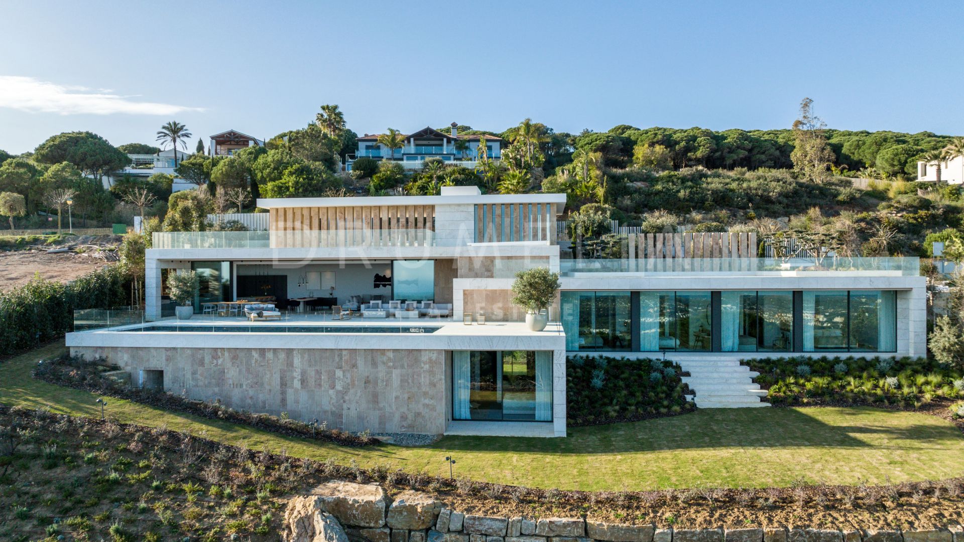 Verfijnde milieuvriendelijke moderne luxe villa in La Reserva de Sotogrande