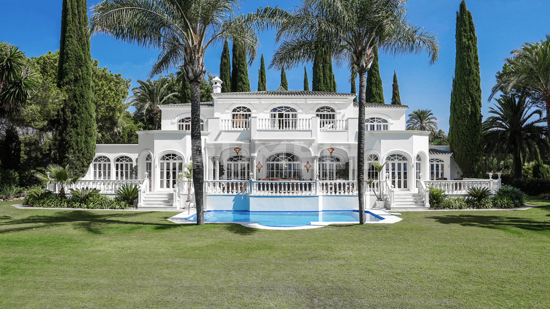 Prachtige mediterrane stijl luxe villa in El Paraiso Alto