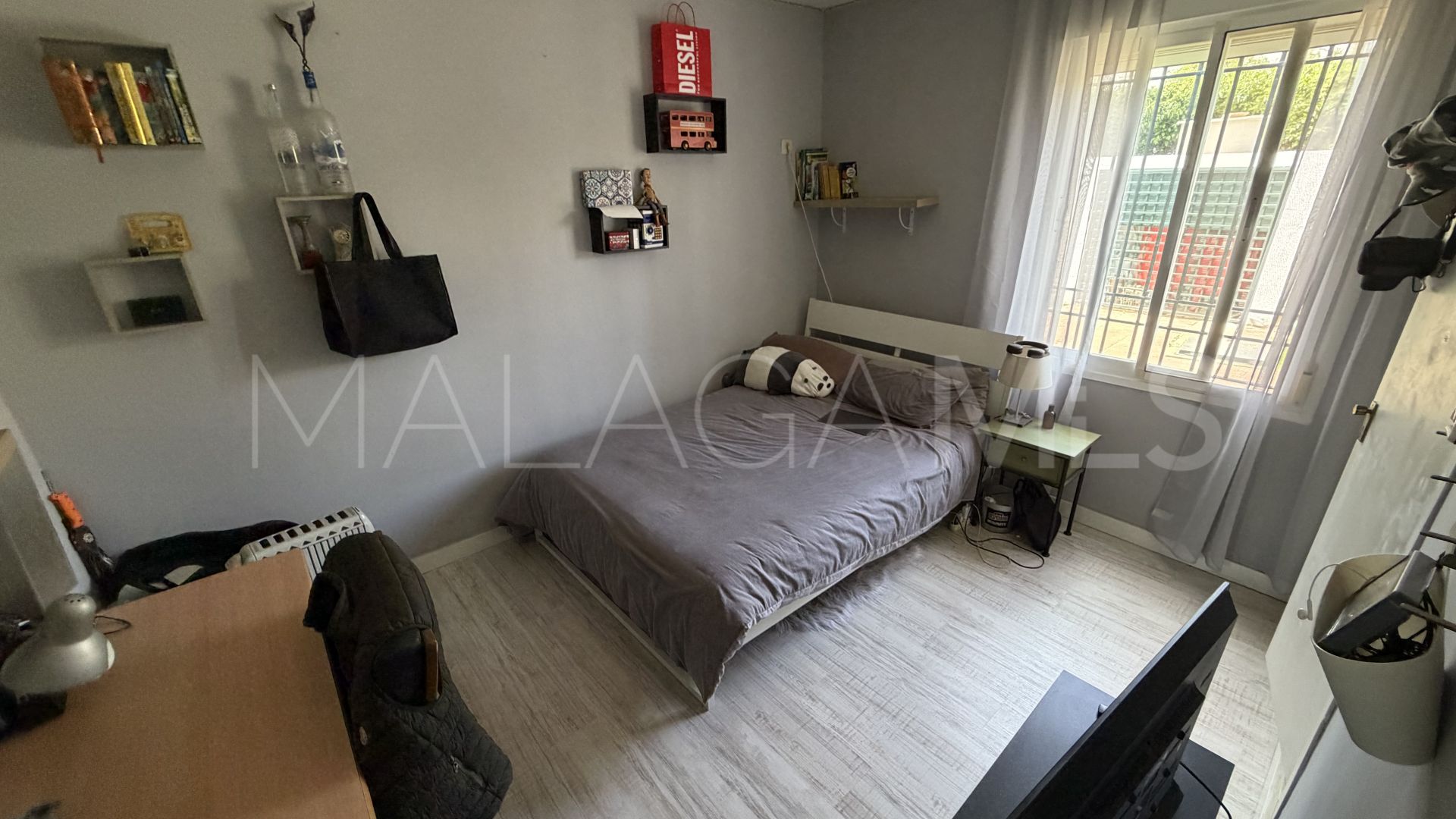 Se vende apartamento planta baja with 4 bedrooms in Nagüeles