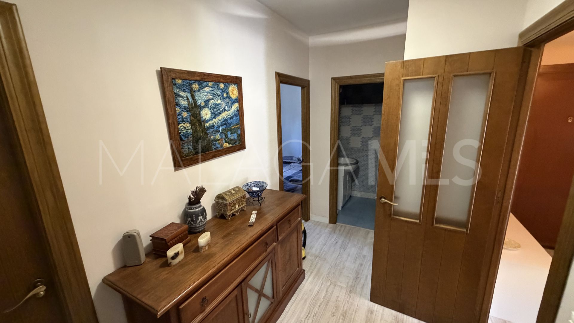 Se vende apartamento planta baja with 4 bedrooms in Nagüeles