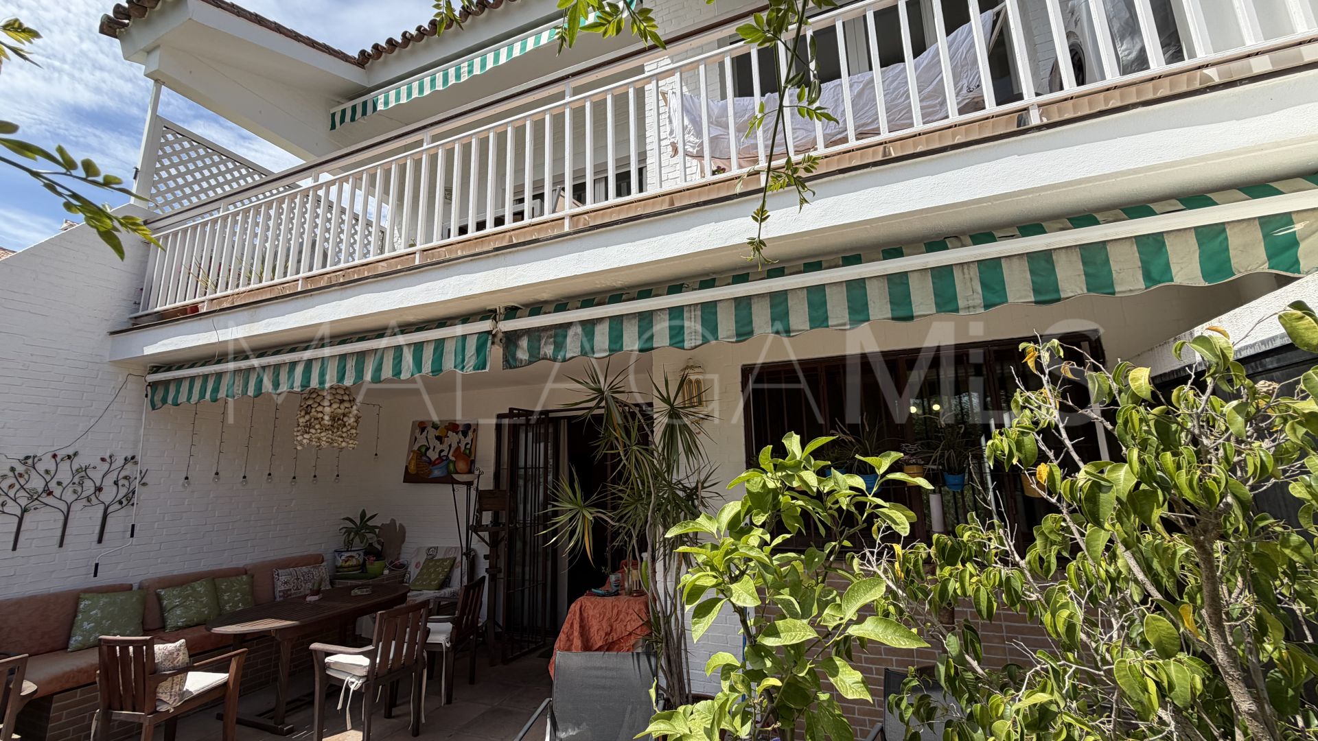 Se vende apartamento planta baja with 4 bedrooms in Nagüeles