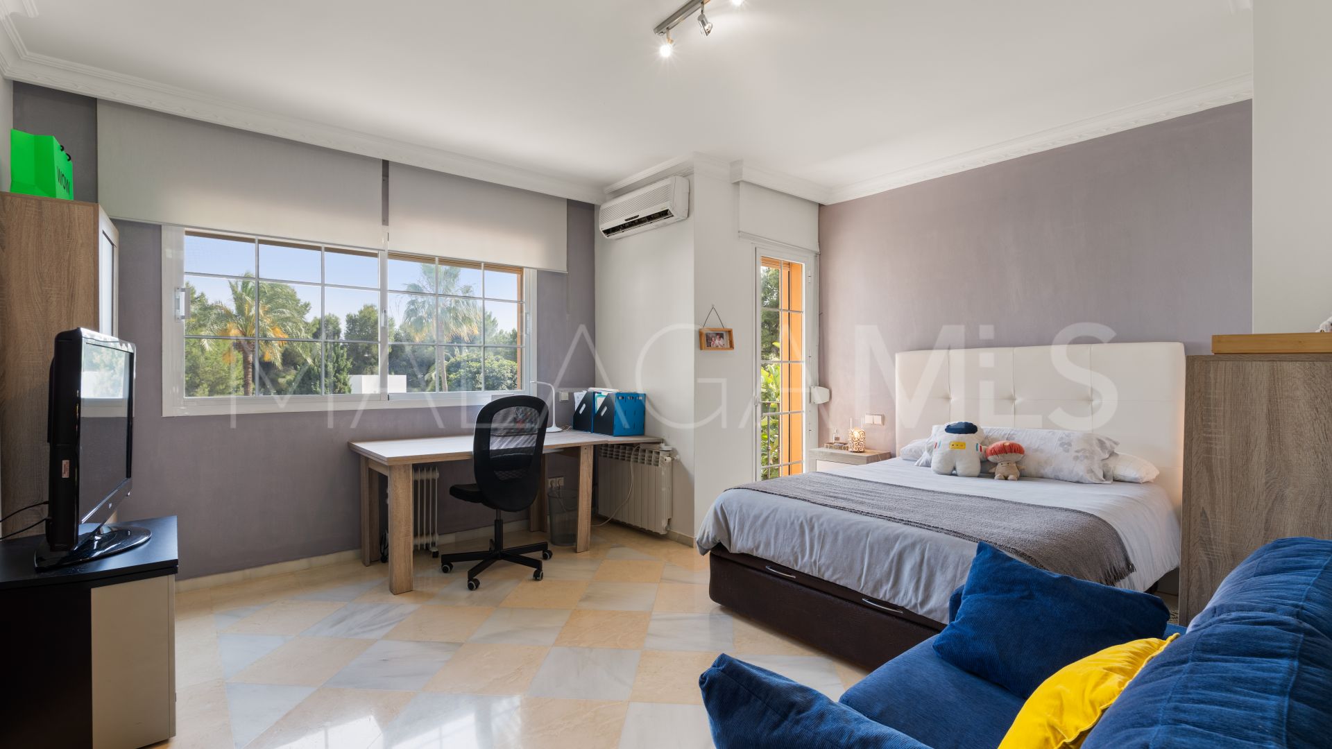 Se vende villa de 5 bedrooms in Nueva Andalucia
