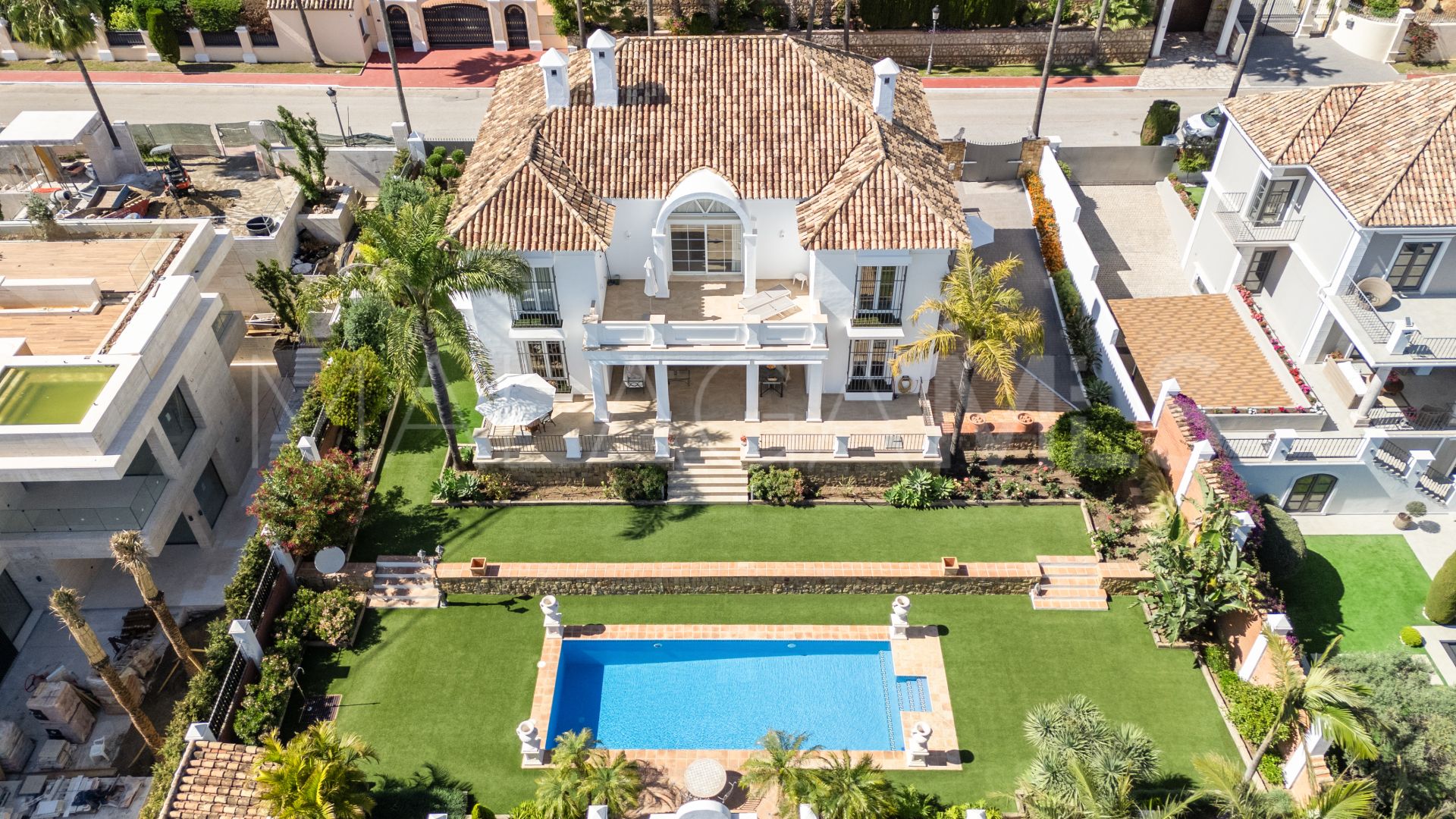 Villa for sale in Sierra Blanca