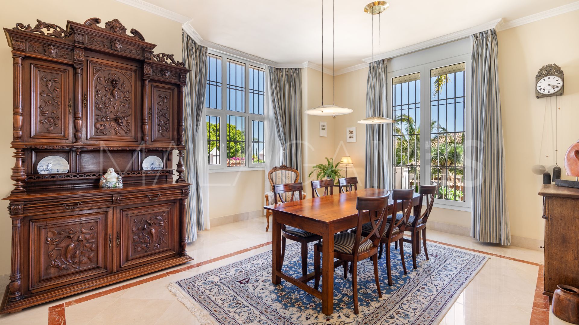 Villa for sale in Sierra Blanca