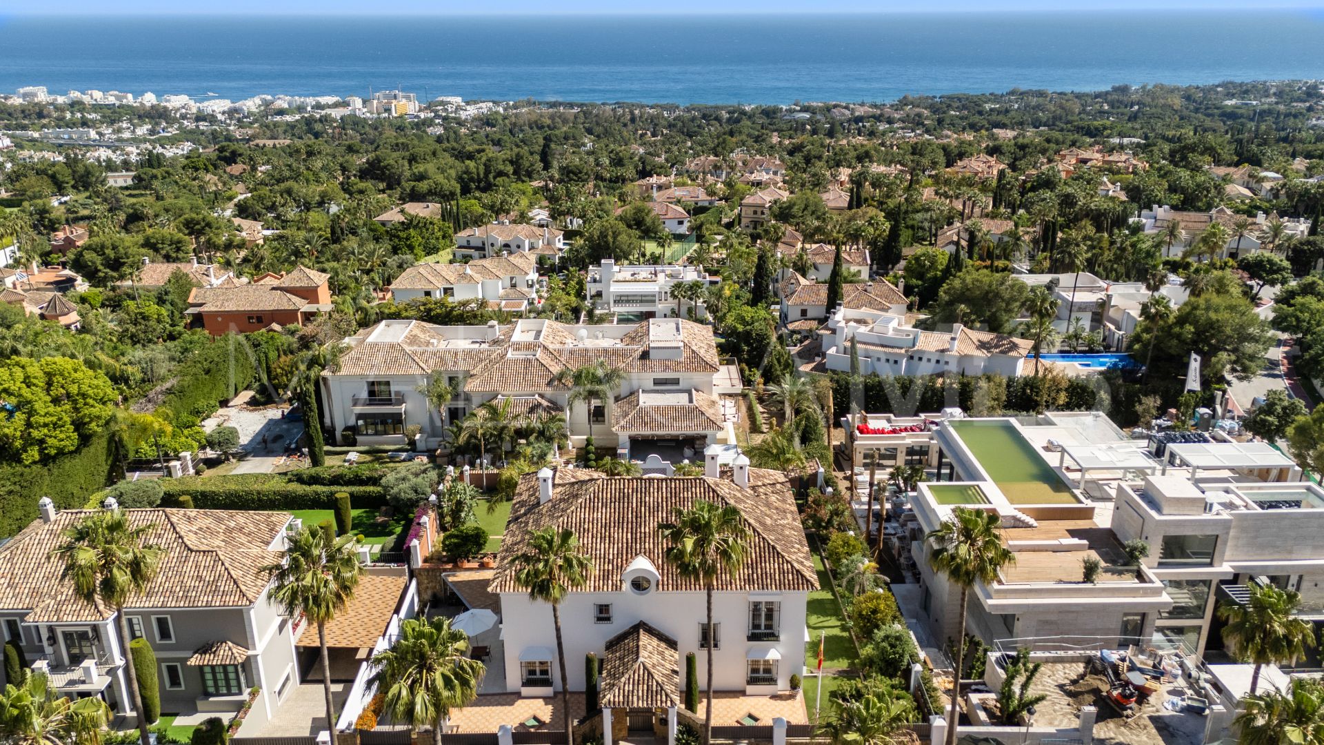 Villa for sale in Sierra Blanca