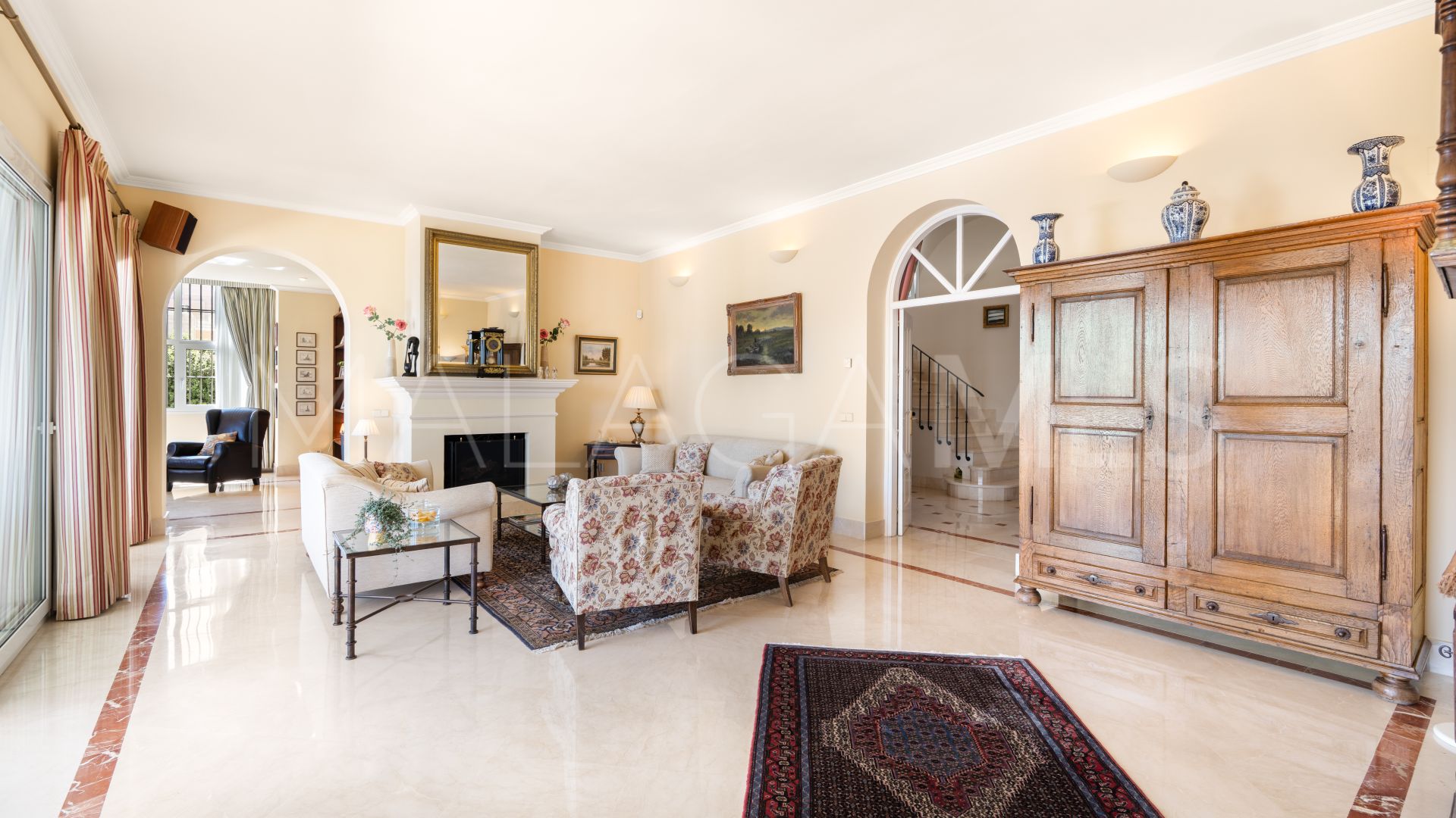 Villa for sale in Sierra Blanca