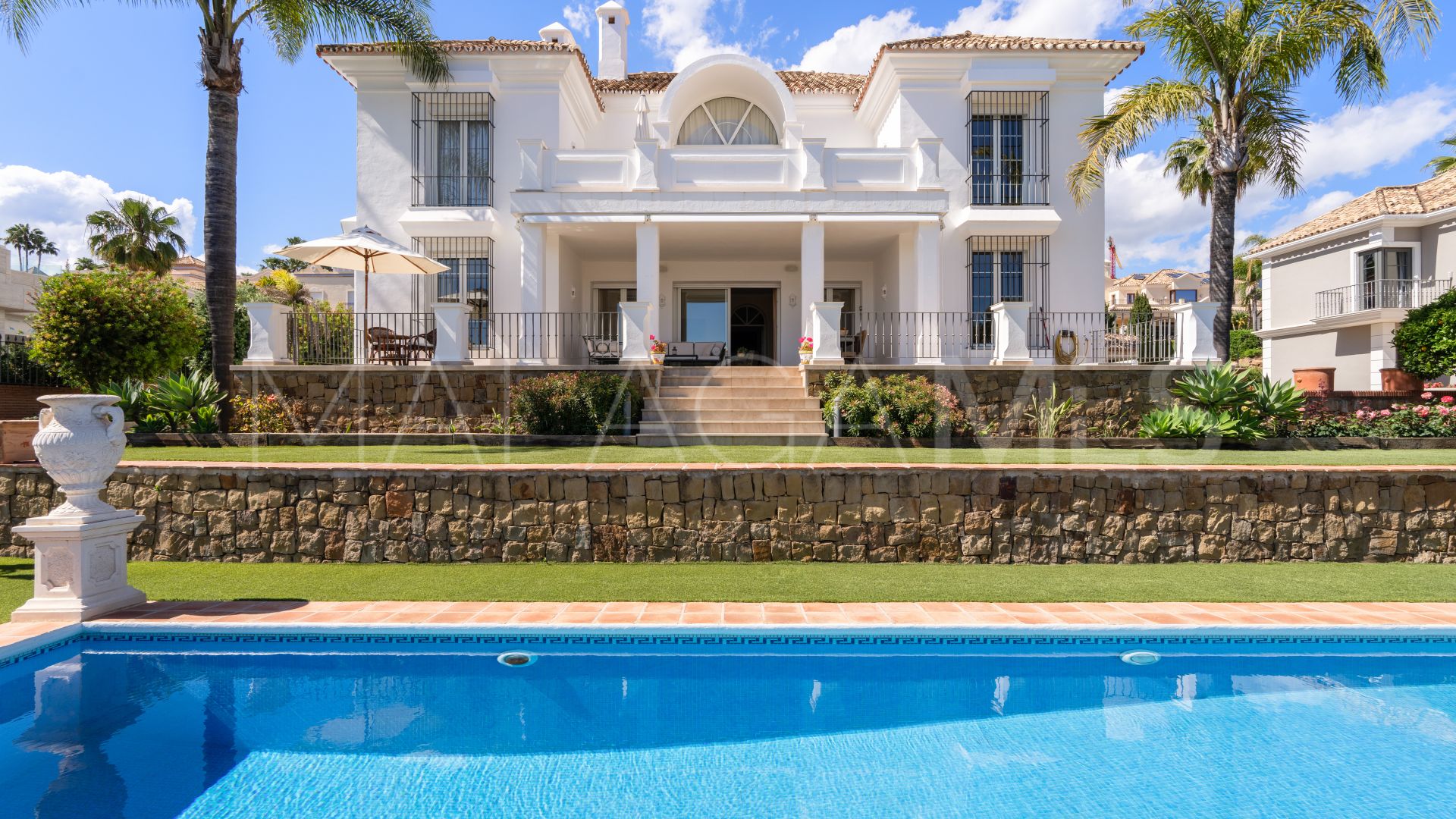 Villa for sale in Sierra Blanca