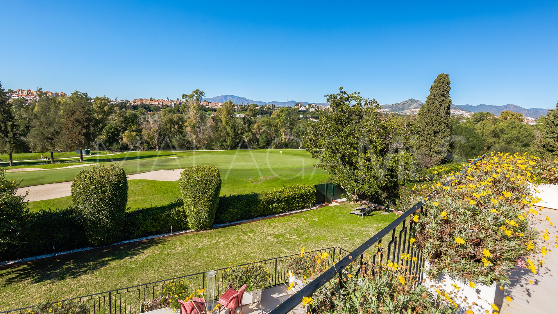 Villa for sale in Guadalmina Alta