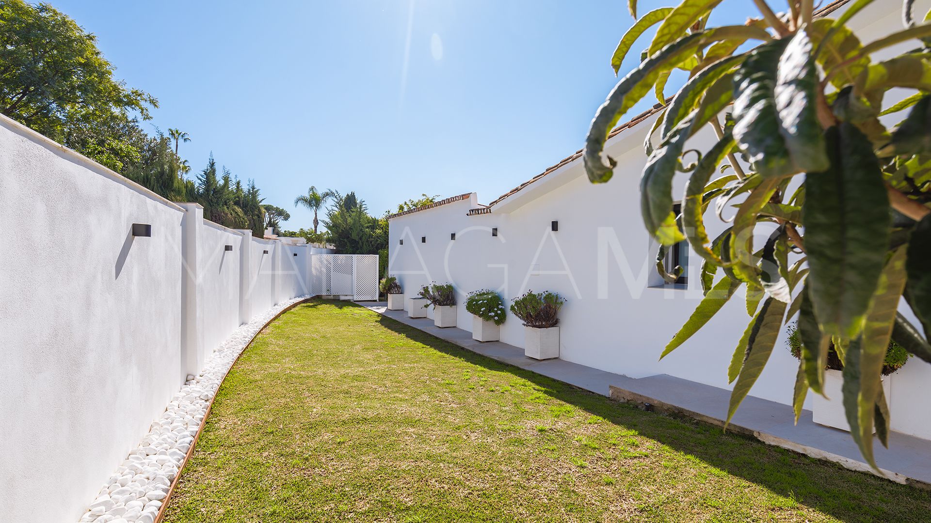 Villa for sale in Guadalmina Alta