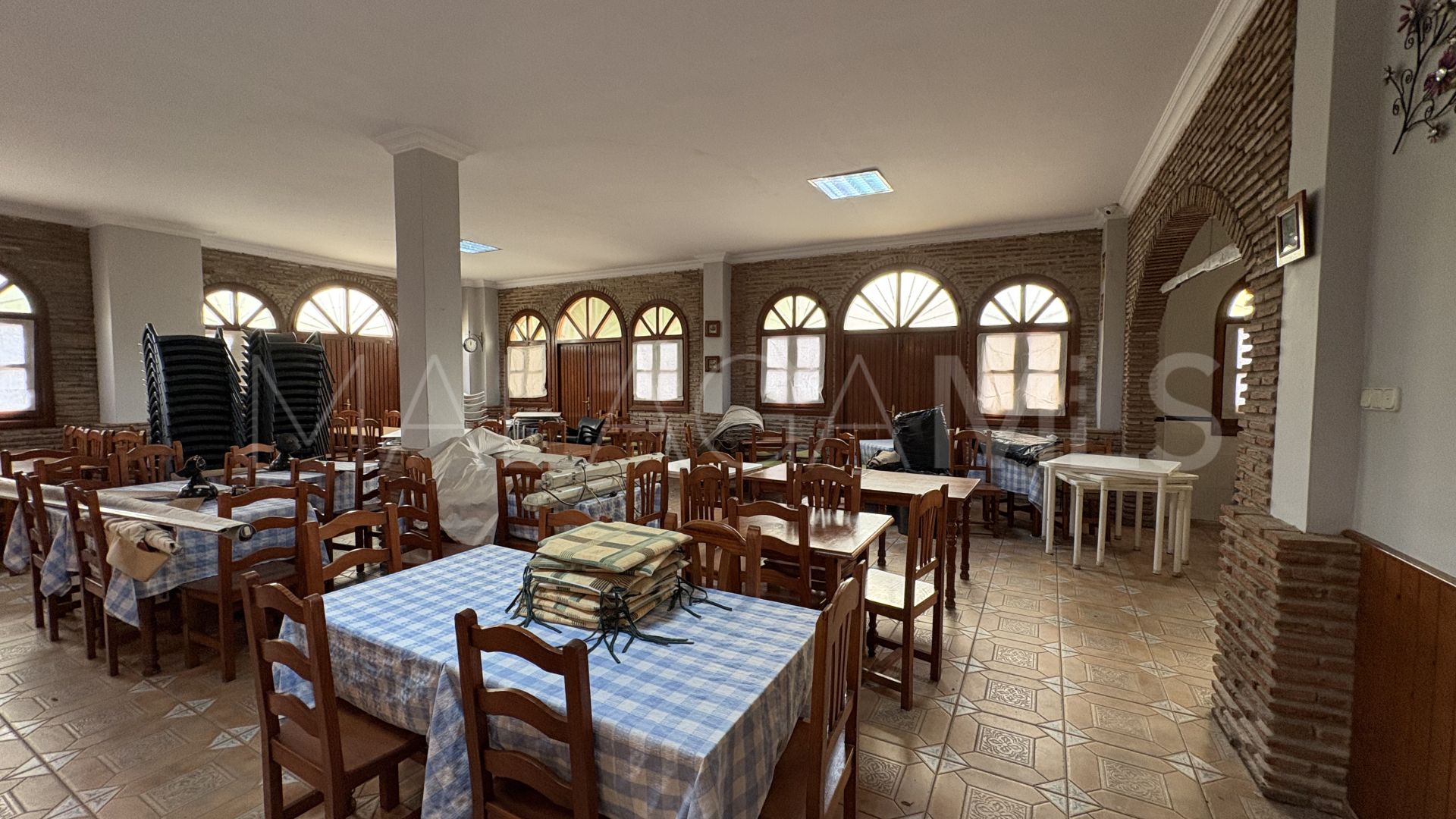 Kommersiella lokaler for sale in Elviria Playa