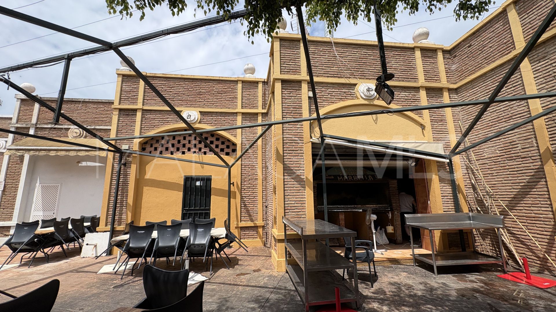 Kommersiella lokaler for sale in Elviria Playa