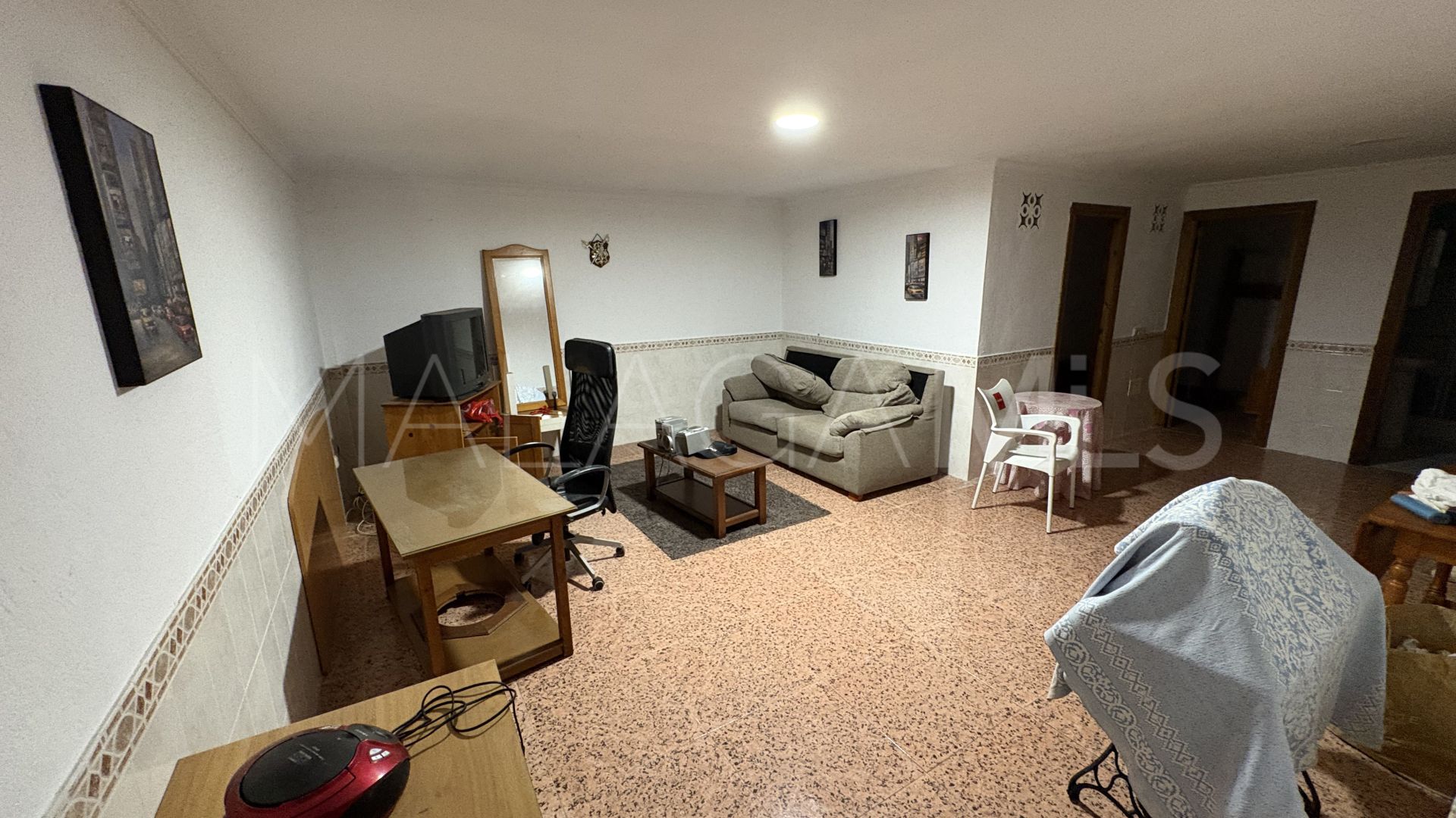 Kommersiella lokaler for sale in Elviria Playa