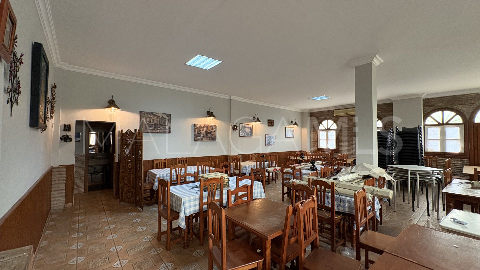 Kommersiella lokaler for sale in Elviria Playa