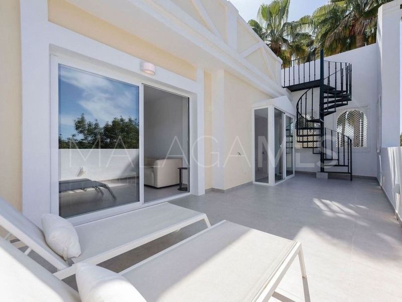 For sale duplex penthouse in Aloha Gardens
