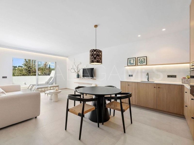 For sale duplex penthouse in Aloha Gardens