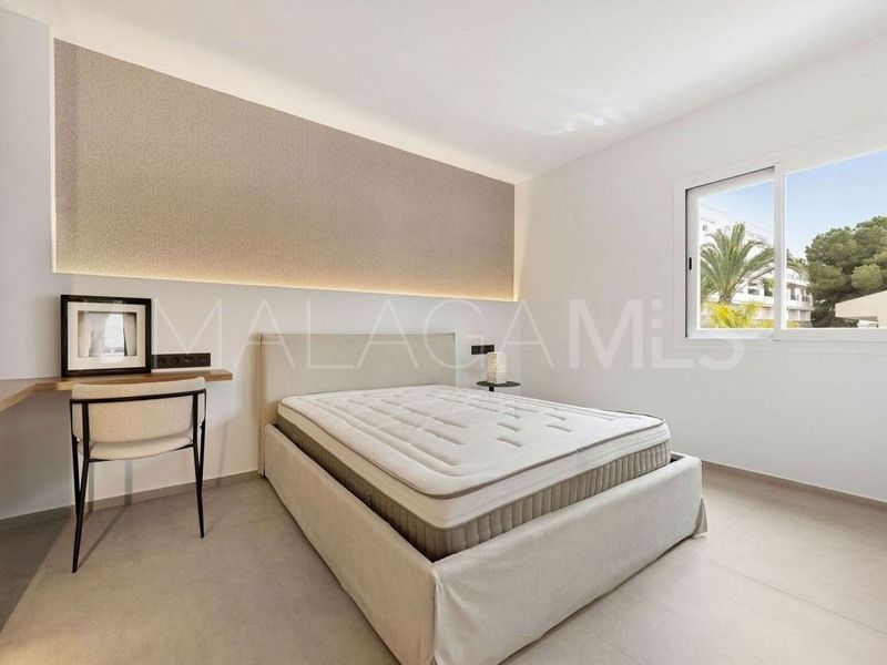 For sale duplex penthouse in Aloha Gardens