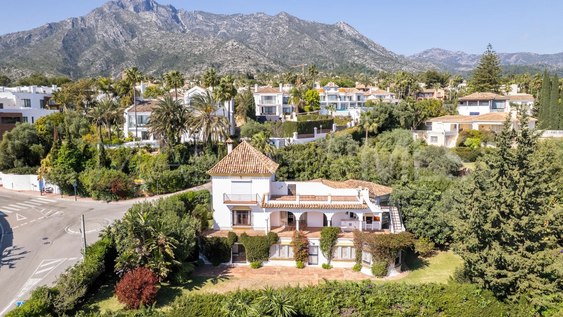 Villa for sale in Rocio de Nagüeles