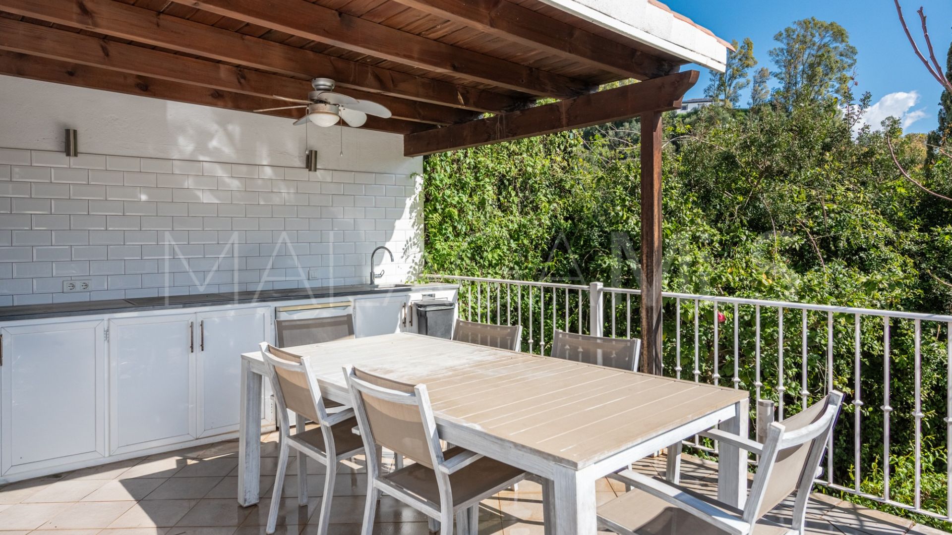 Villa for sale in Puerto del Almendro