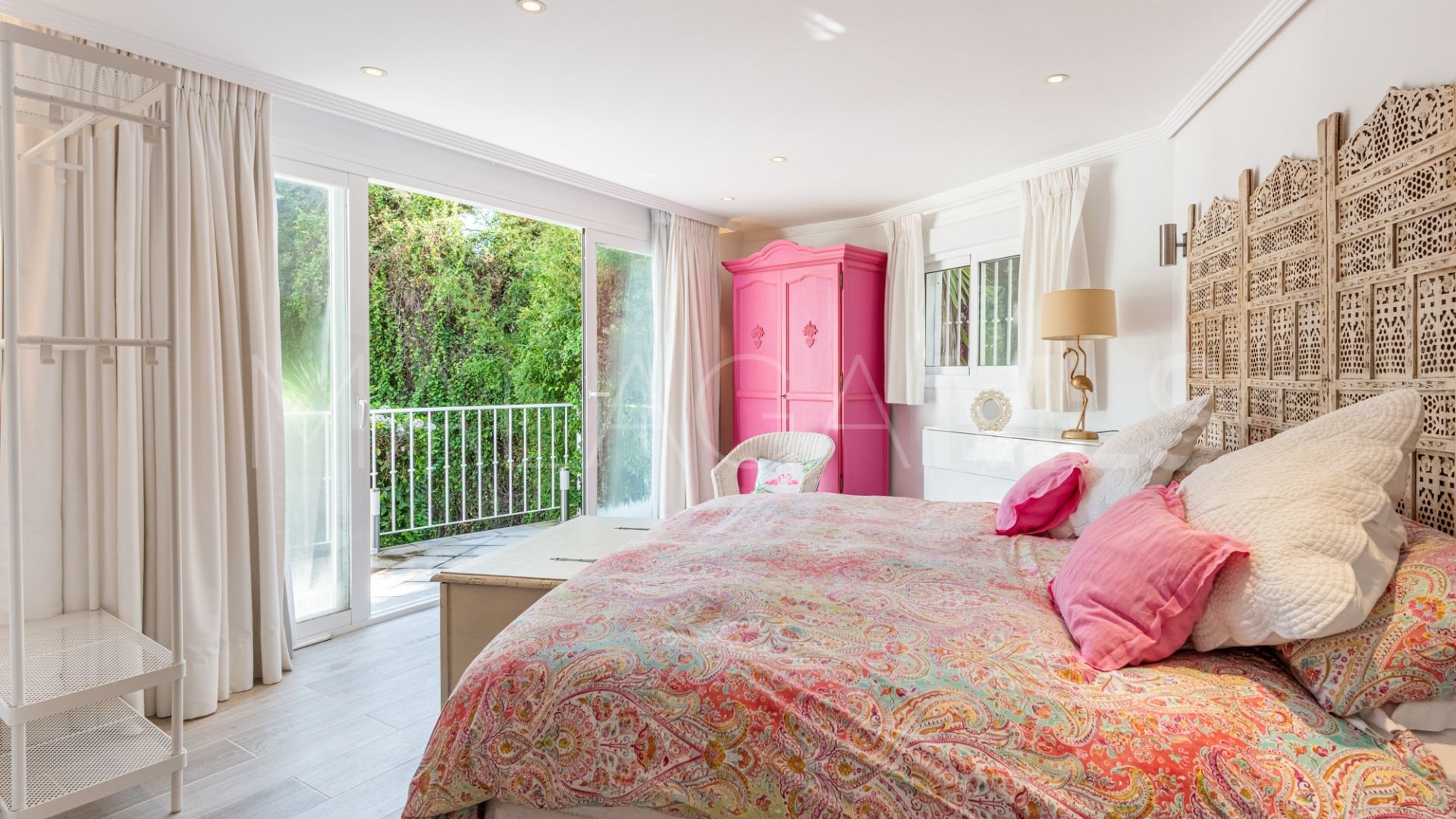 Villa for sale in Puerto del Almendro