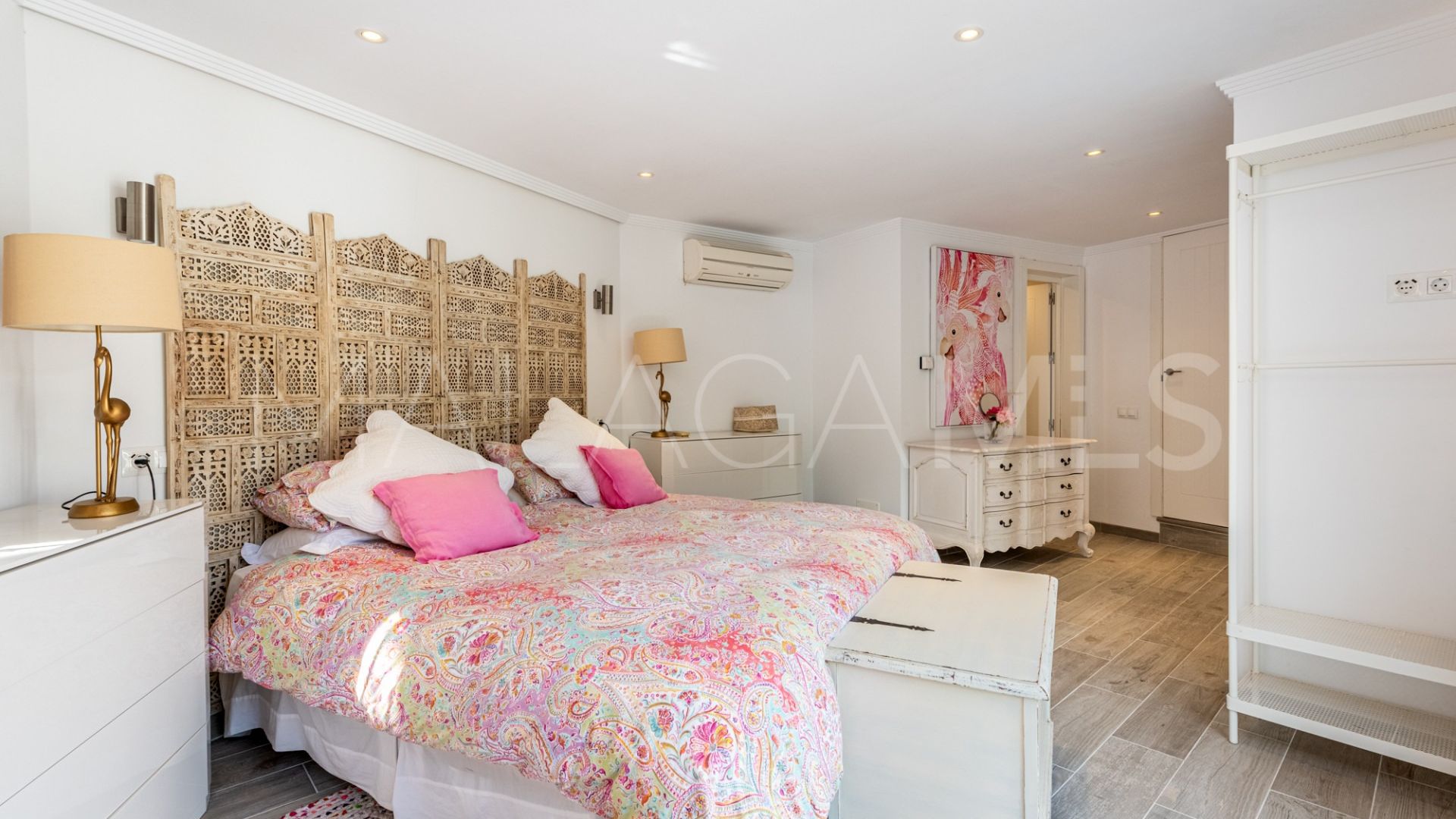Villa for sale in Puerto del Almendro