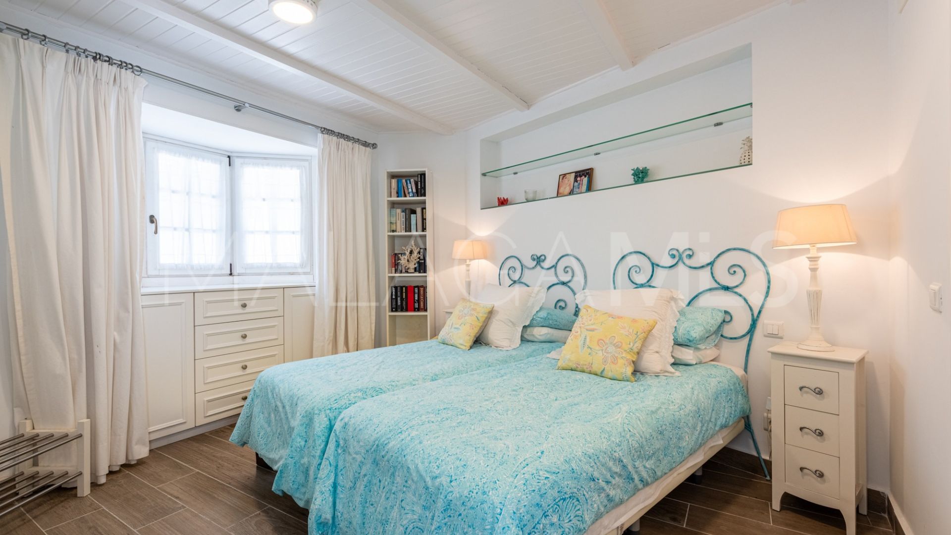 Villa for sale in Puerto del Almendro