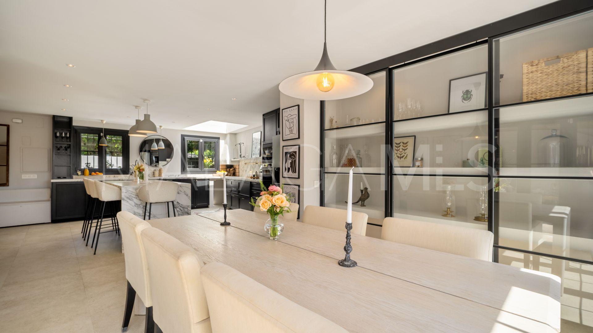 Radhus for sale in Marbella Golden Mile