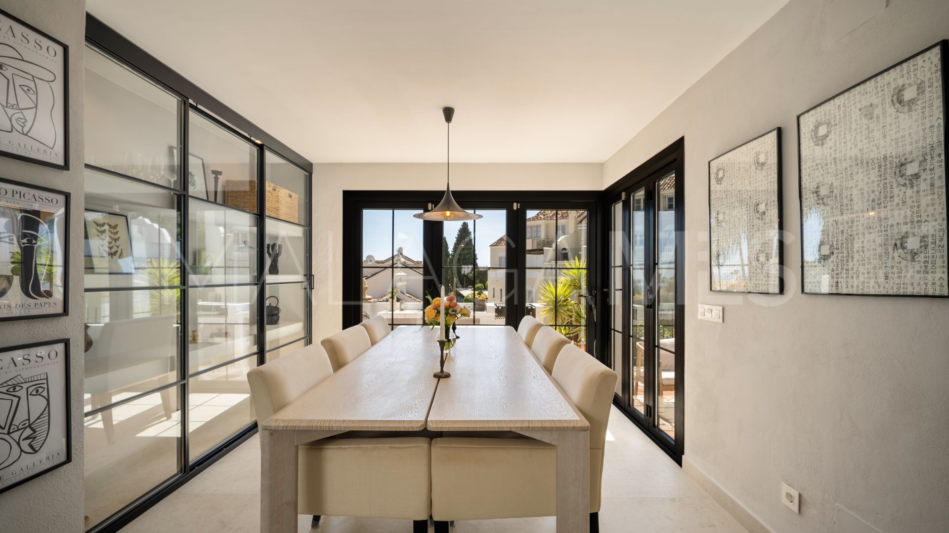 Radhus for sale in Marbella Golden Mile