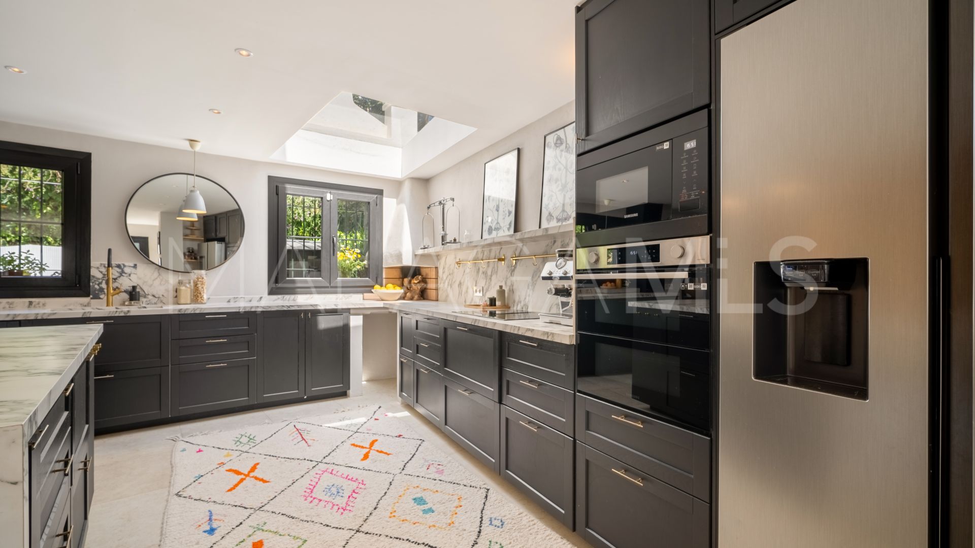 Radhus for sale in Marbella Golden Mile