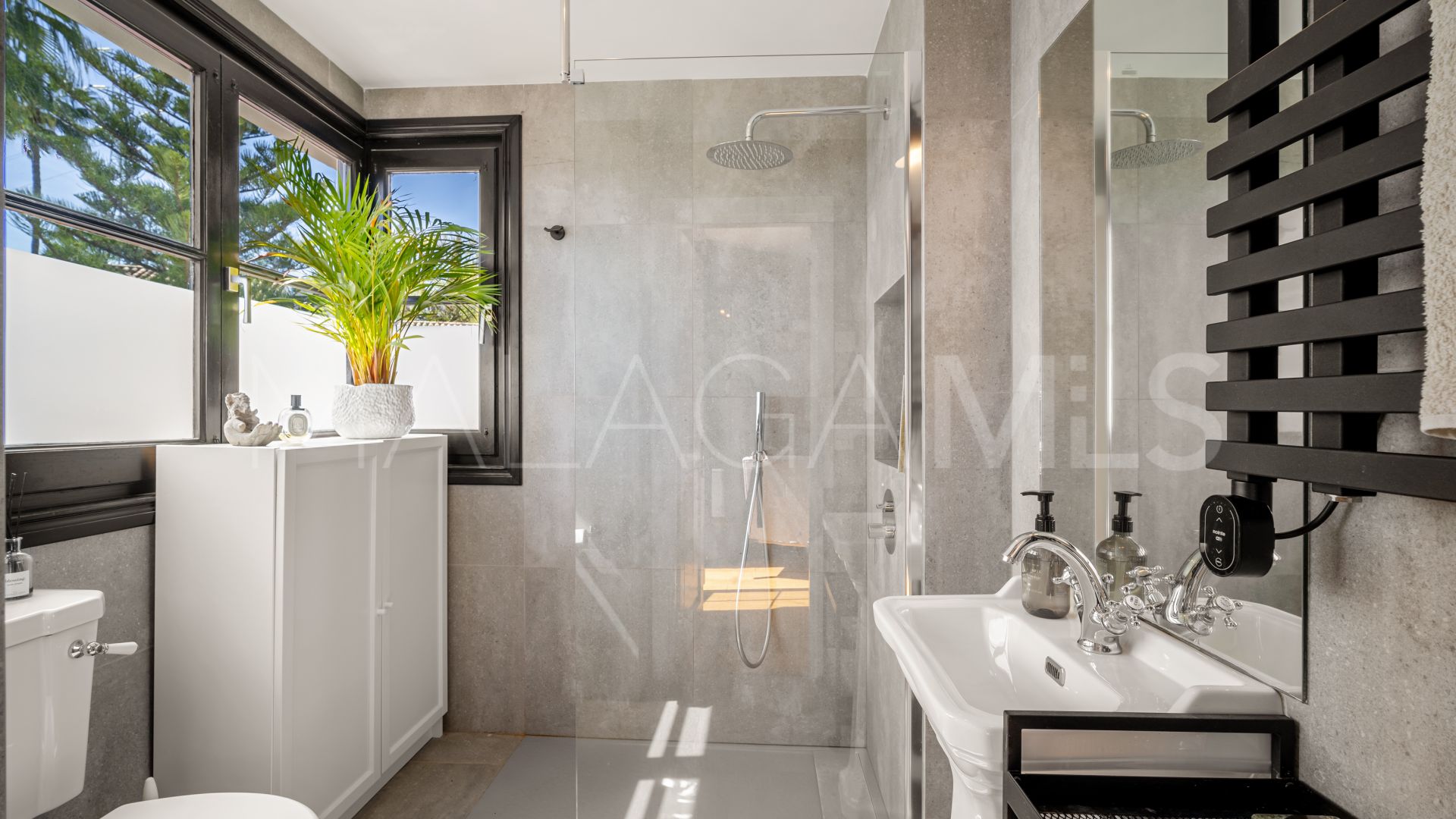 Radhus for sale in Marbella Golden Mile