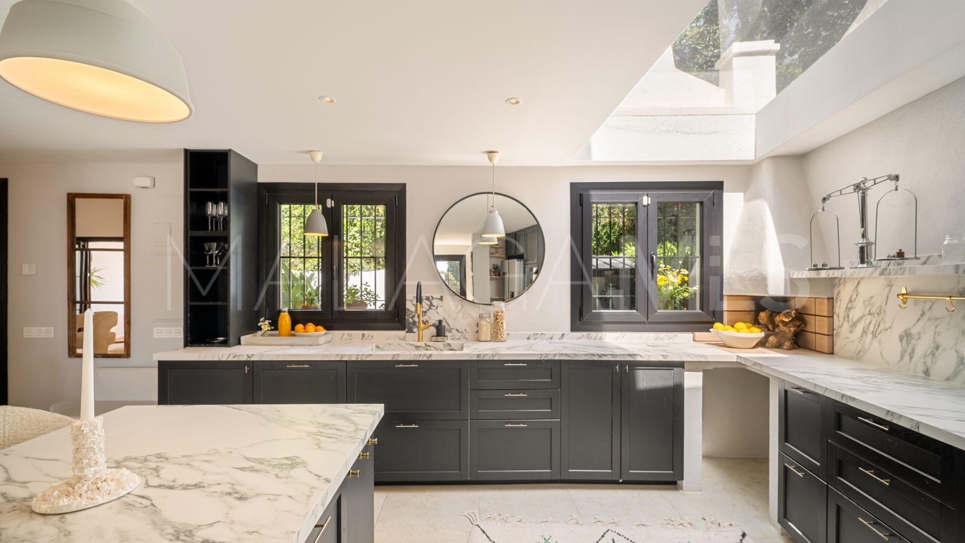 Radhus for sale in Marbella Golden Mile