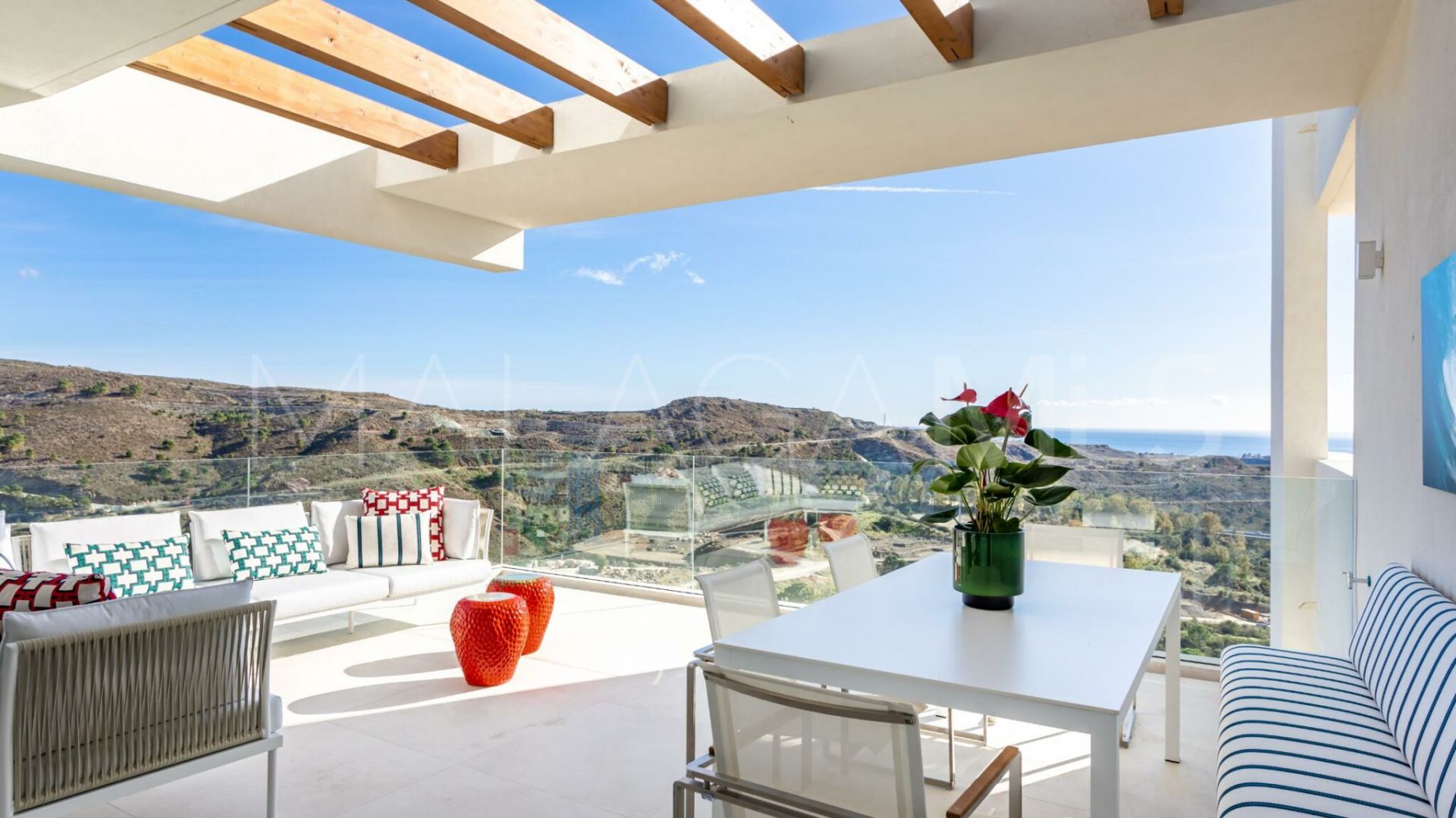 Takvåning for sale in Marbella Club Hills