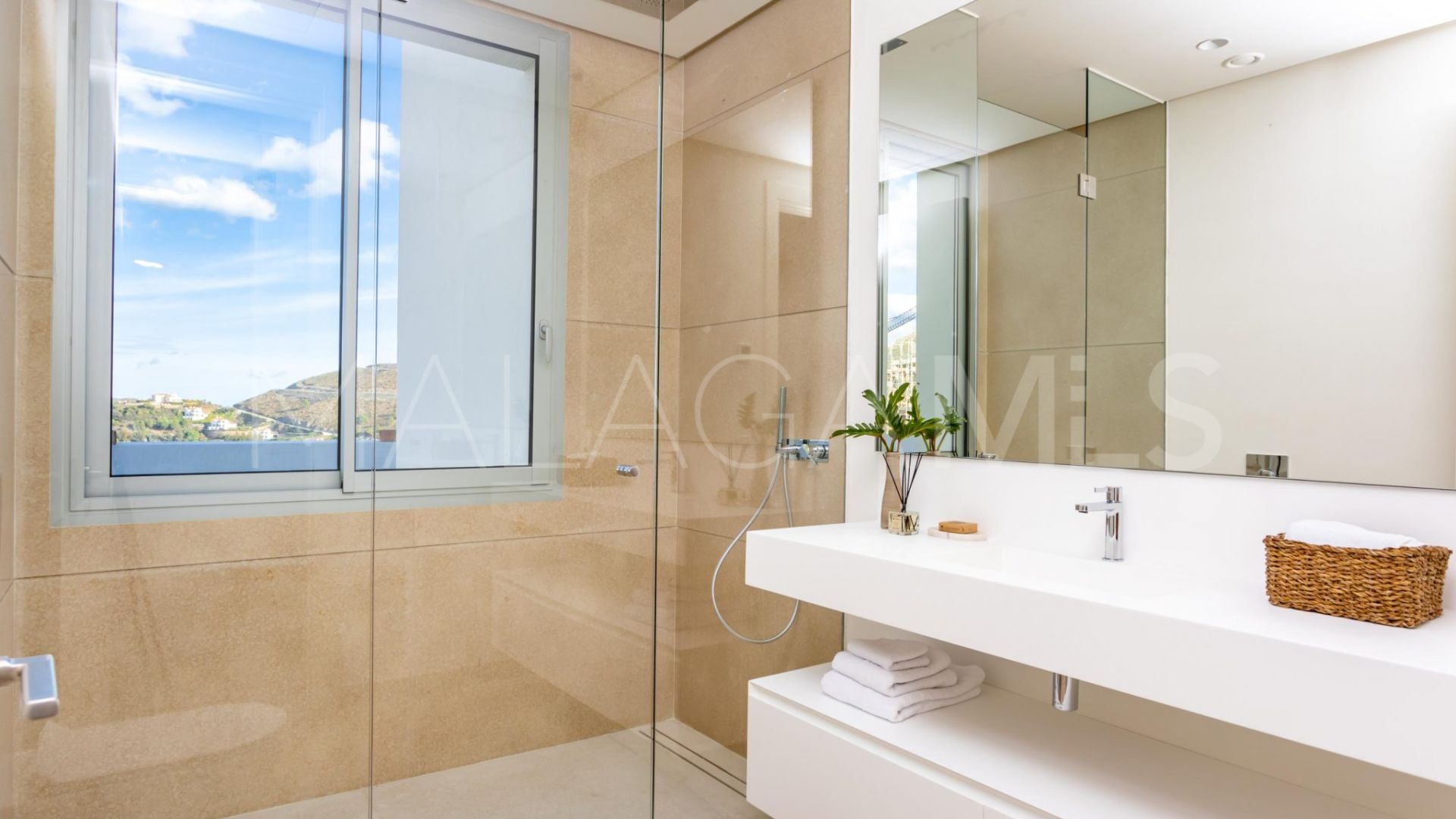 Takvåning for sale in Marbella Club Hills