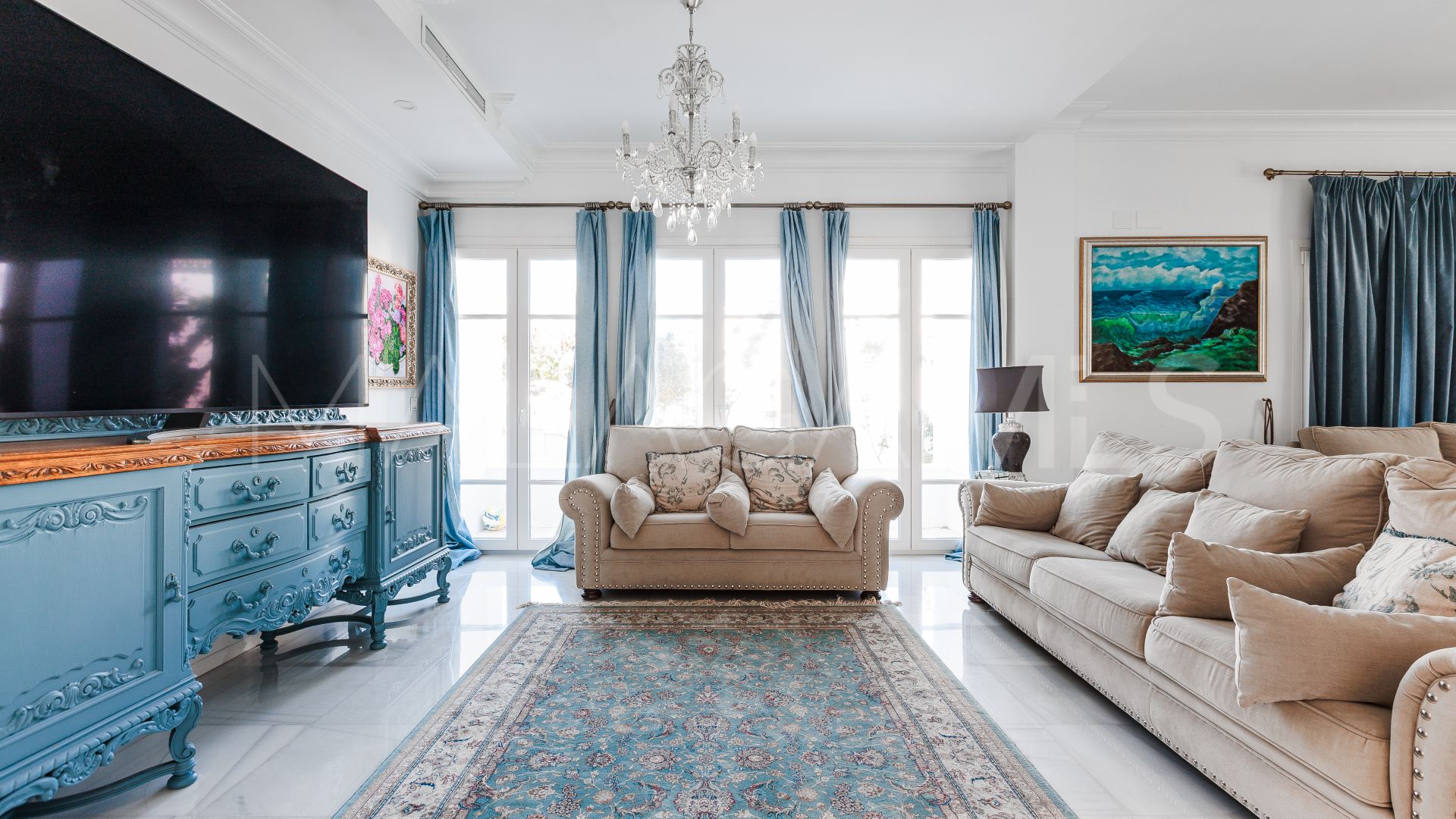 Villa for sale in El Capricho