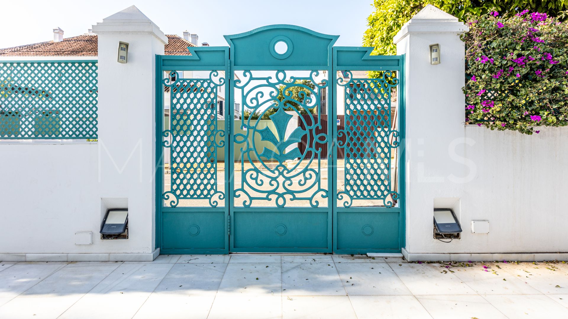 Villa for sale in El Capricho
